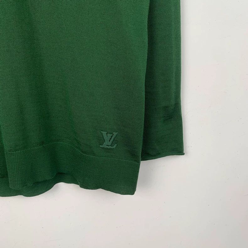 Louis Vuitton Louis Vuitton Dark green logo monogrammed embroidered V-ne Size S / US 4 / IT 40 - 4 Thumbnail