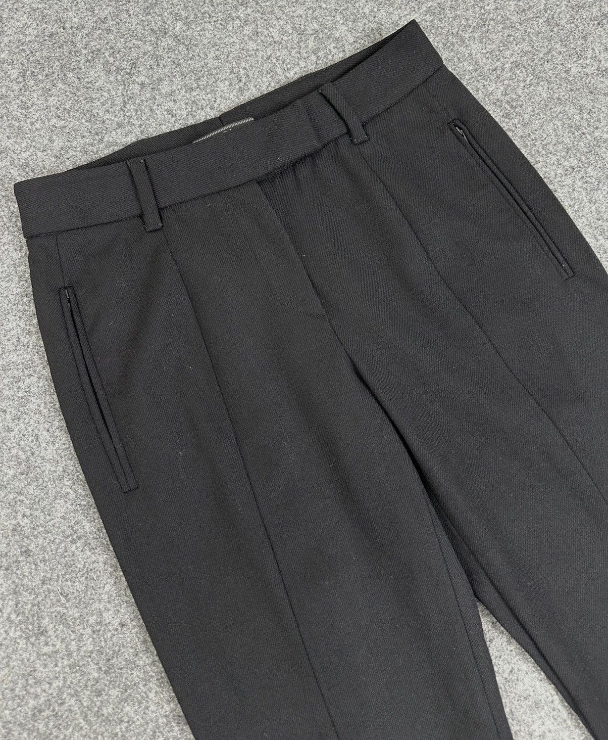 Prada Prada - Technical Wool Zipped Cuffs - Trouser Pants in Black Size 26" / US 2 / IT 38 - 4 Thumbnail