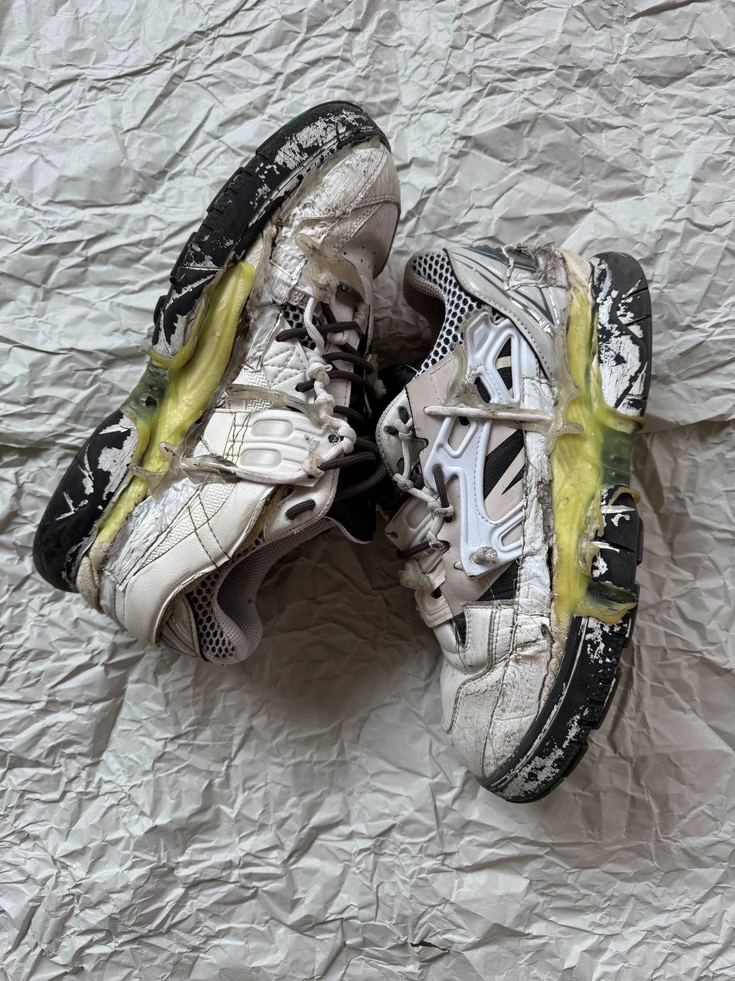 Maison Margiela Maison Margiela Men's Dirty Sneakers 43 EU Size US 10 / EU 43 - 2 Thumbnail