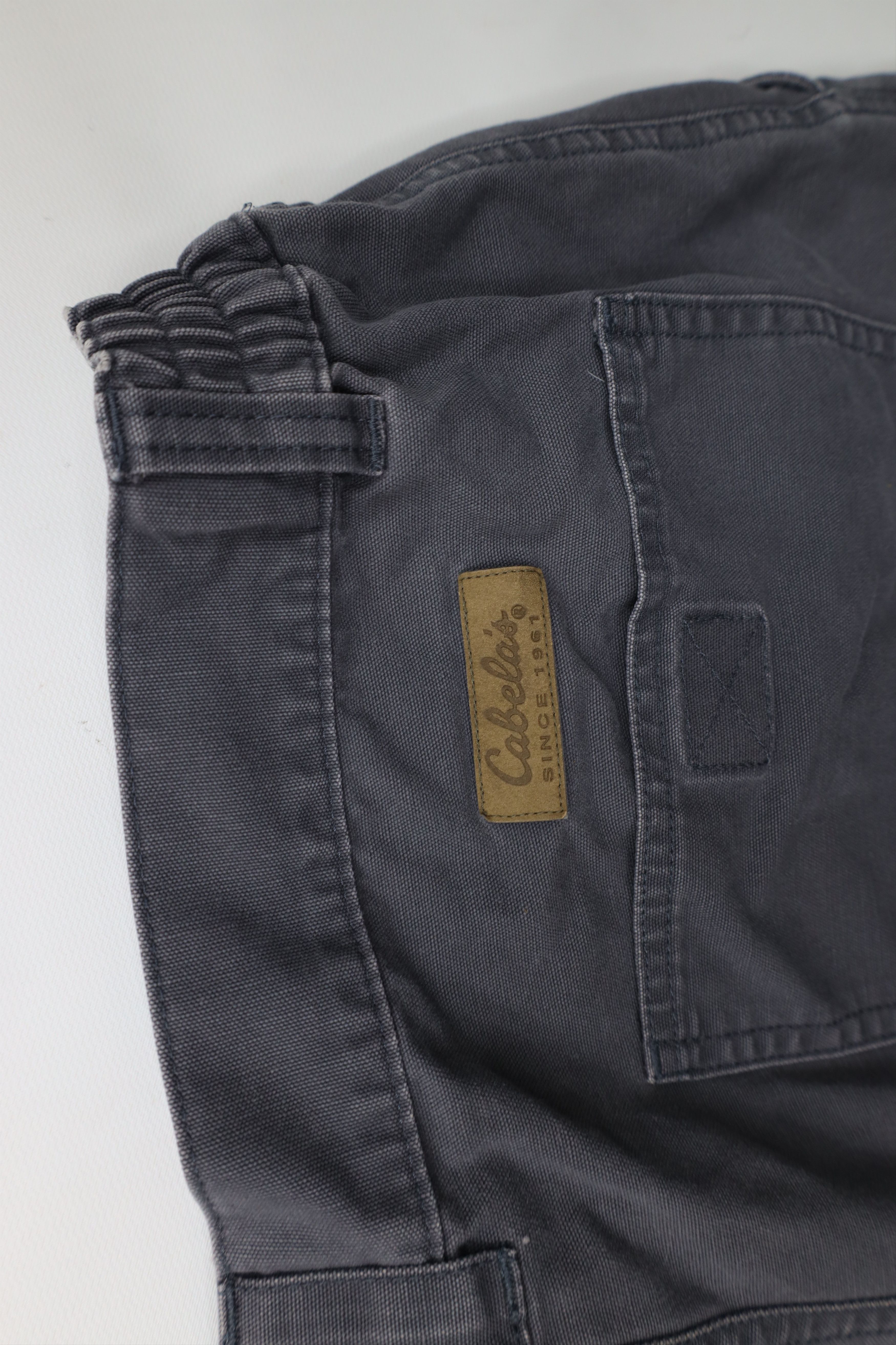 Cabelas Vintage Cabelas Above Knee Trekking Shorts Gray Cotton Size US 34 / EU 50 - 14 Thumbnail