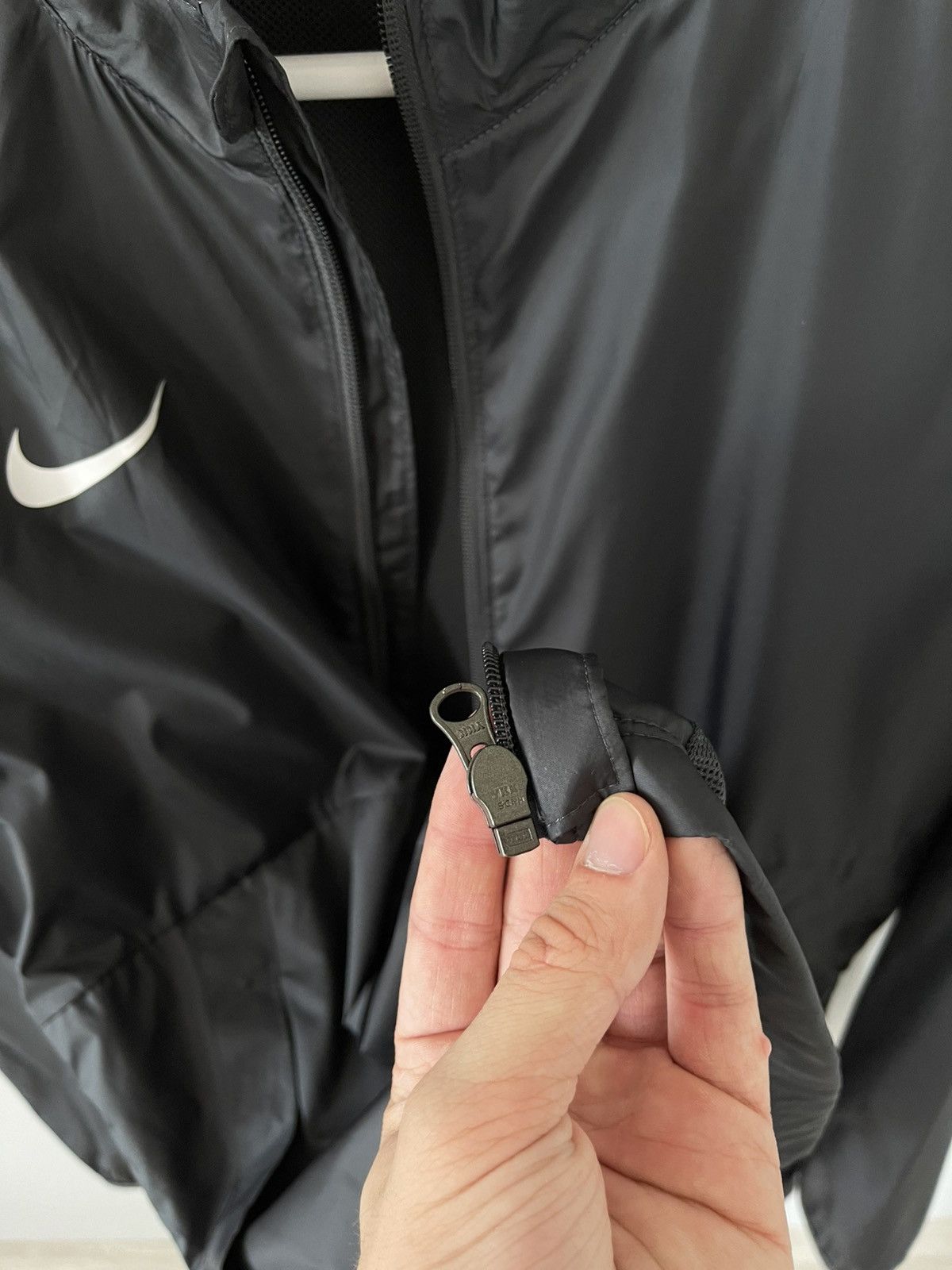 Nike Nike Light Windbreaker Zip Up Training Sports Park 20 Jacket Size US M / EU 48-50 / 2 - 13 Thumbnail