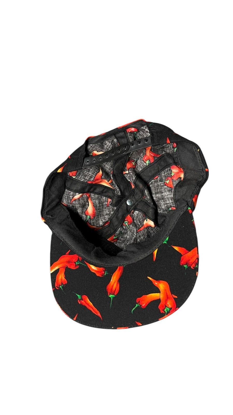 Hot Topic Y2K Black and red chili pepper print snapback cap Size ONE SIZE - 4 Thumbnail