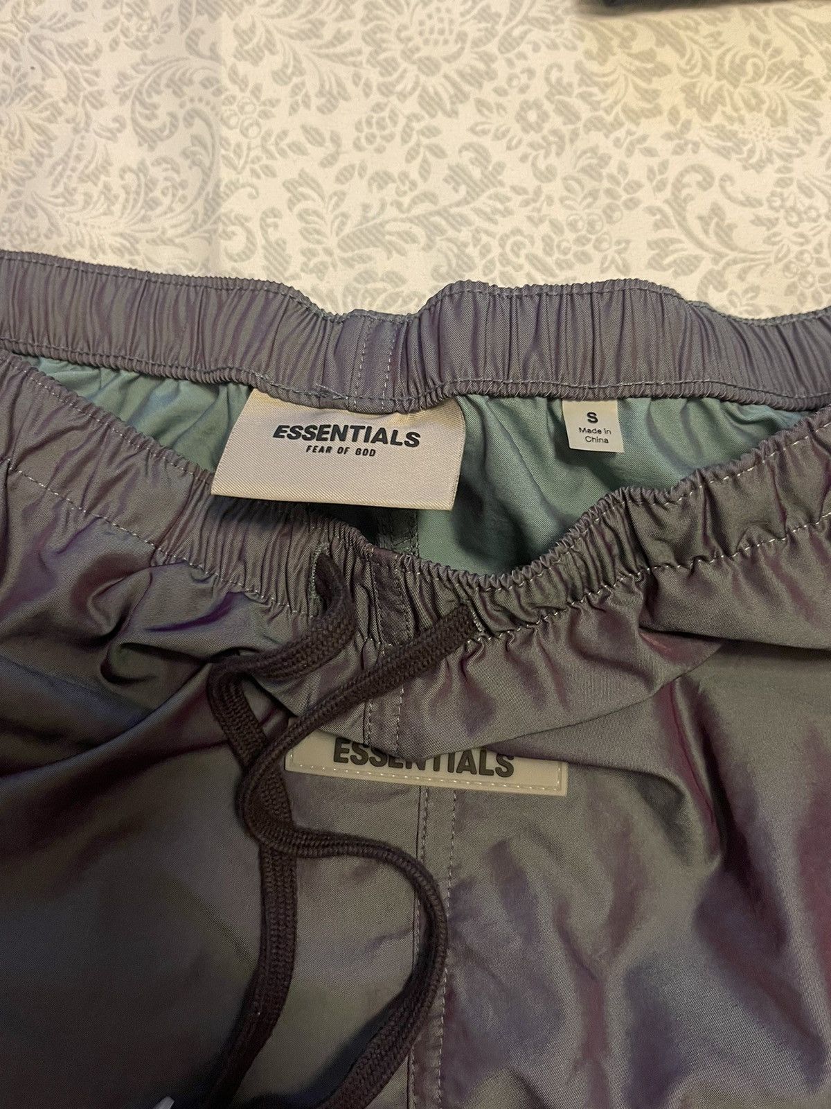 Essentials Fear of God Essentials Volley Shorts Size US 32 / EU 48 - 3 Thumbnail