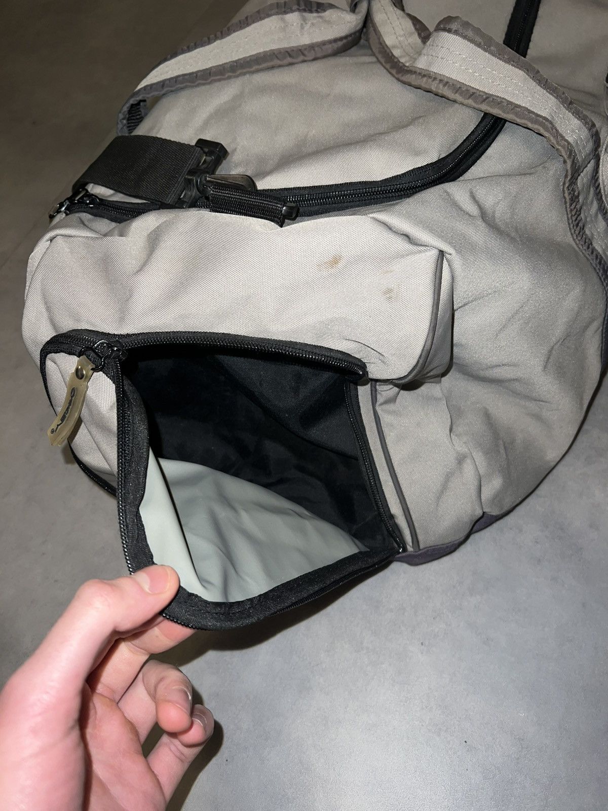 Oakley Vintage Oakley Duffel Bag Size ONE SIZE - 6 Thumbnail