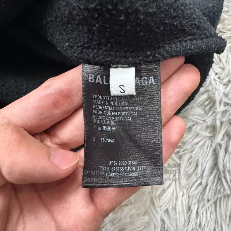 Balenciaga Balenciaga Seven Nations Language Hoodie Size US S / EU 44-46 / 1 - 5 Thumbnail