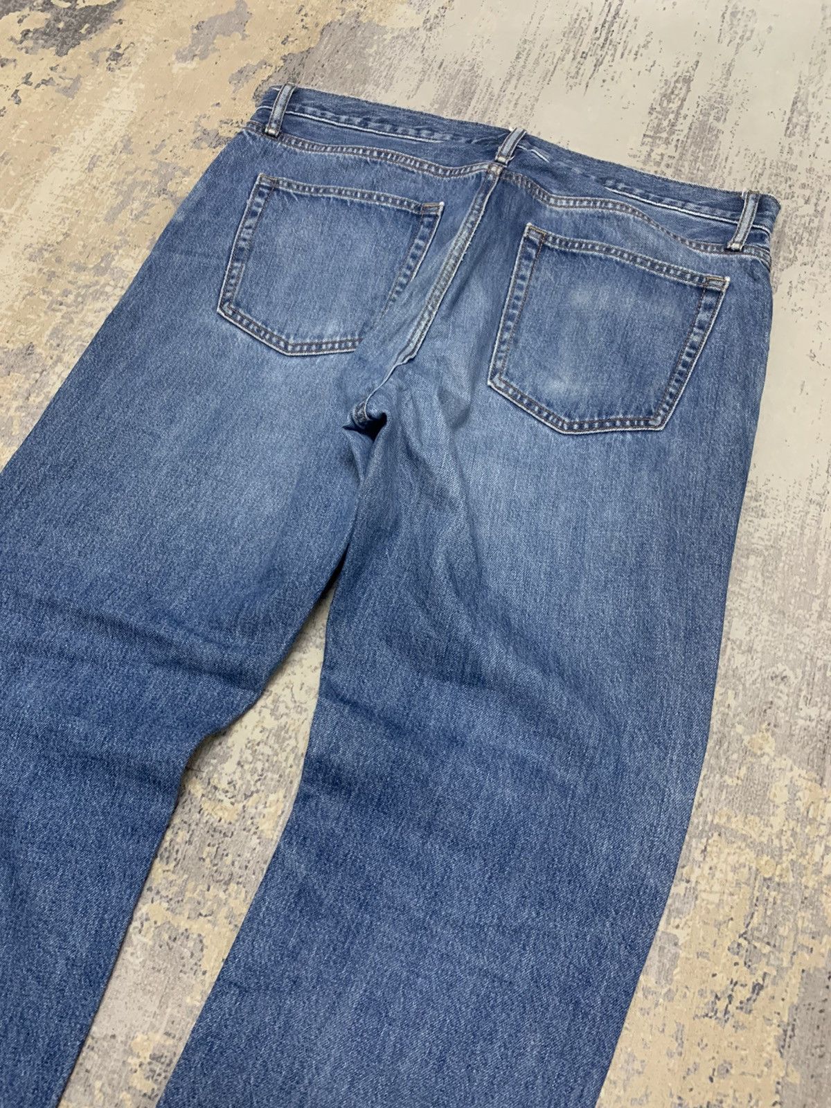 Japanese Brand Japanese Uniqlo Straight Leg Faded Blue Jeans 37x30 Size US 37 - 10 Thumbnail