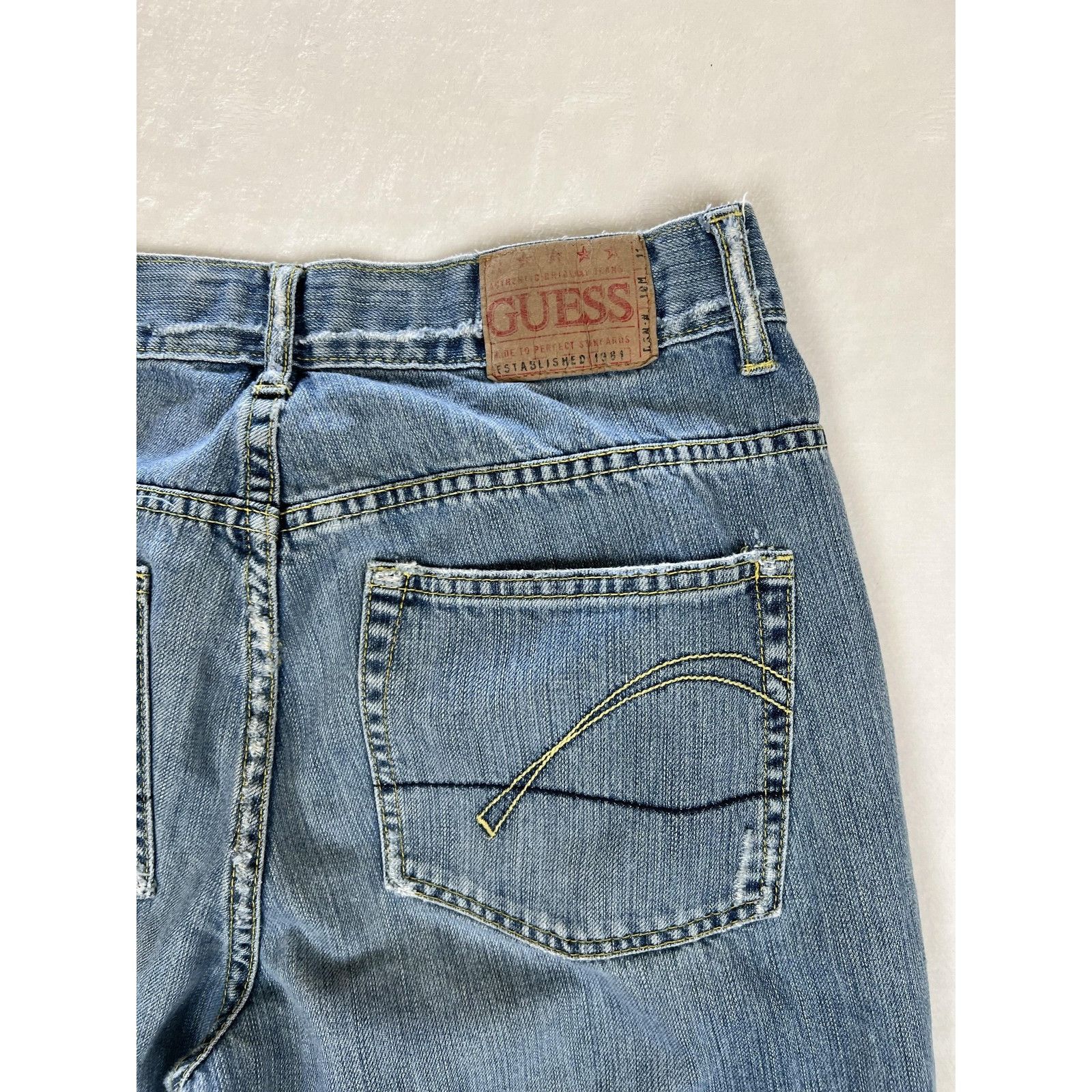 Guess Guess Jeans Mens 30 Blue Distressed Straight Leg Denim Vinta Size US 30 / EU 46 - 11 Thumbnail