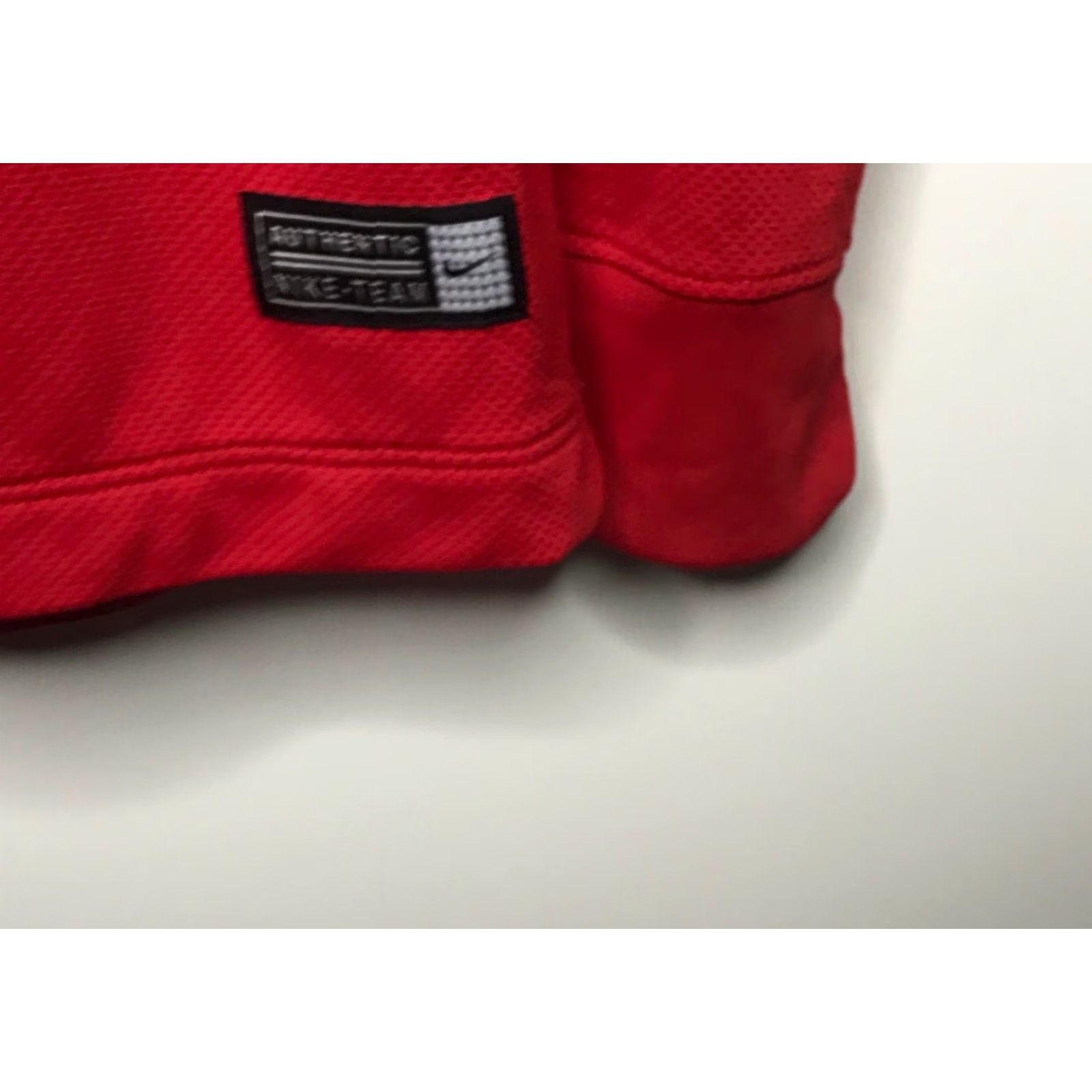 Nike Nike Dri-Fit Shirt Mens S Red Long Sleeve Soccer Elbow Pads Team Size US S / EU 44-46 / 1 - 7 Thumbnail