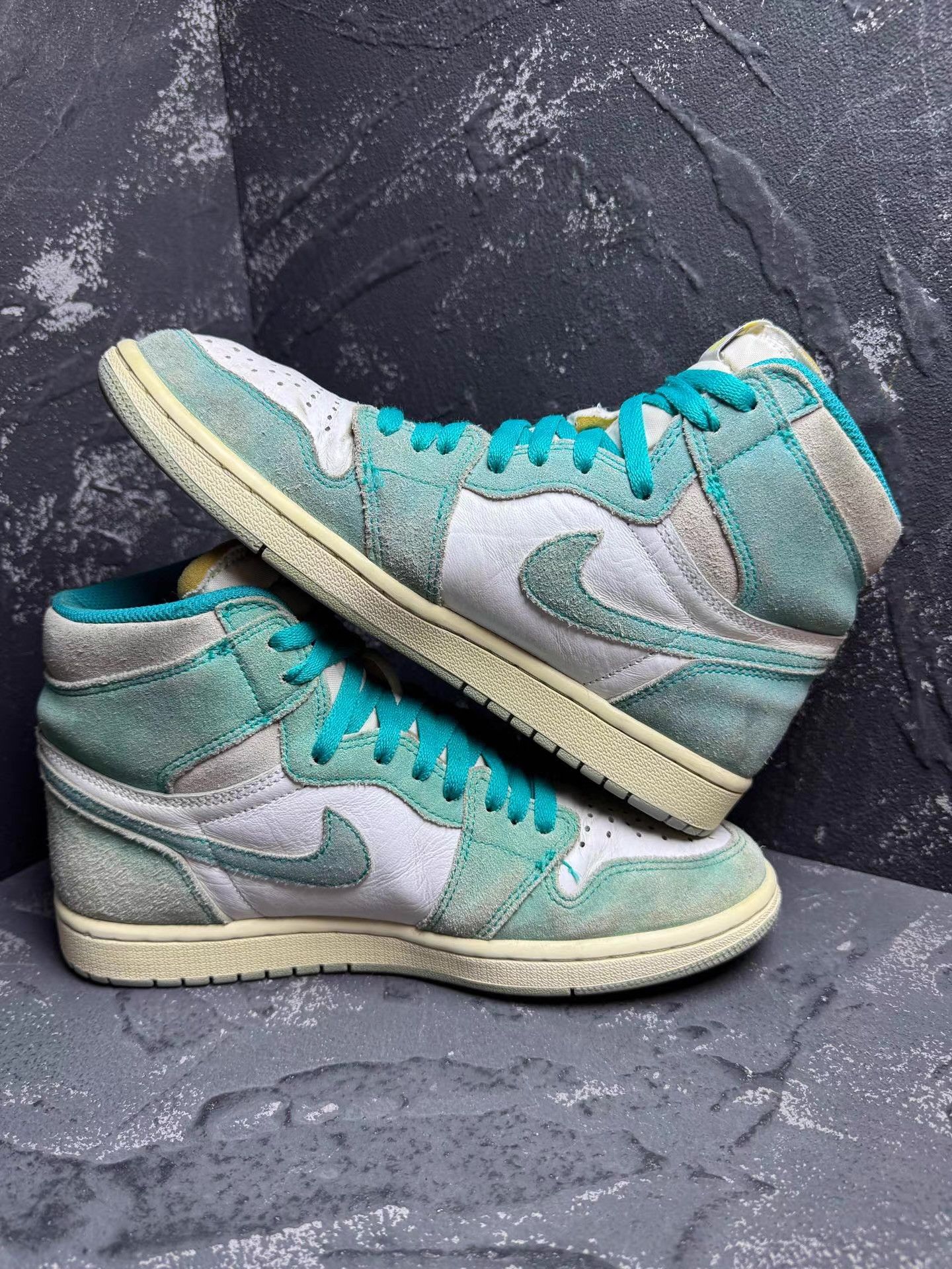 Nike Air Jordan 1 Tiffany White & Green Q10 Size US 8 / EU 41 - 4 Thumbnail