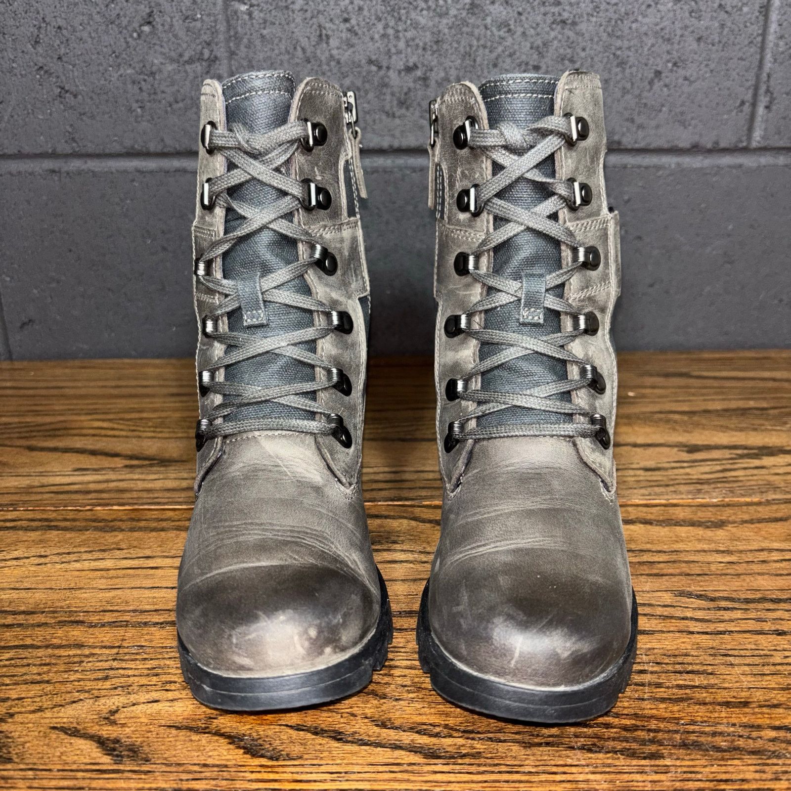SOREL Sorel Emelie Conquest Boots Women’s 6 Gray Leather Canvas Size US 6 / IT 36 - 3 Thumbnail