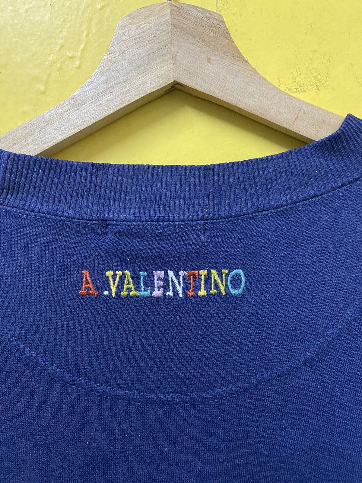 Valentino Vintage Anrico Valentino Sweatshirt Crewneck Size US L / EU 52-54 / 3 - 7 Thumbnail