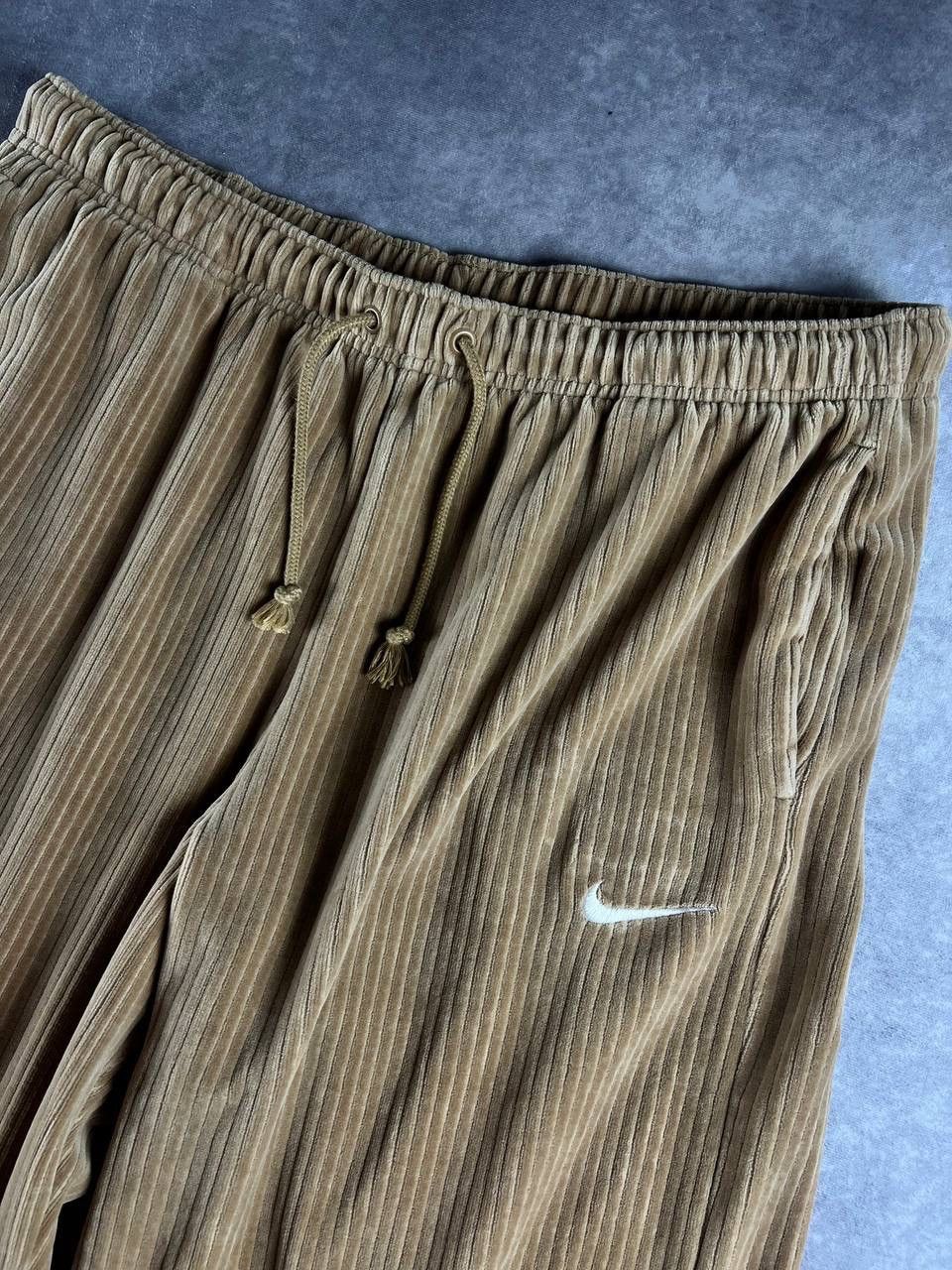 Nike Nike Brown Corduroy Wide-Leg Track Pants Size L Size 30" / US 8 / IT 44 - 2 Thumbnail
