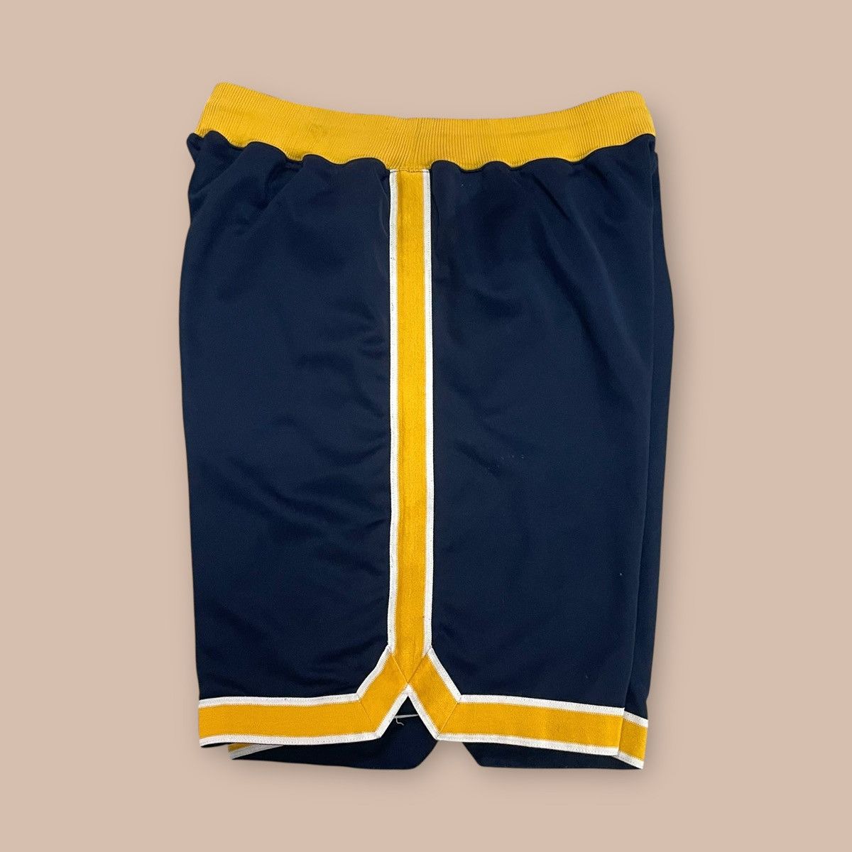 Nike VTG 90's Nike University of California Golden Bears Shorts Size US 34 / EU 50 - 4 Thumbnail