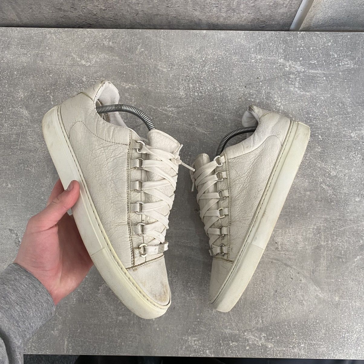 Balenciaga Balenciaga Arena Low White Cracked Leather Sneakers Size US 7 / EU 40 - 1 Thumbnail