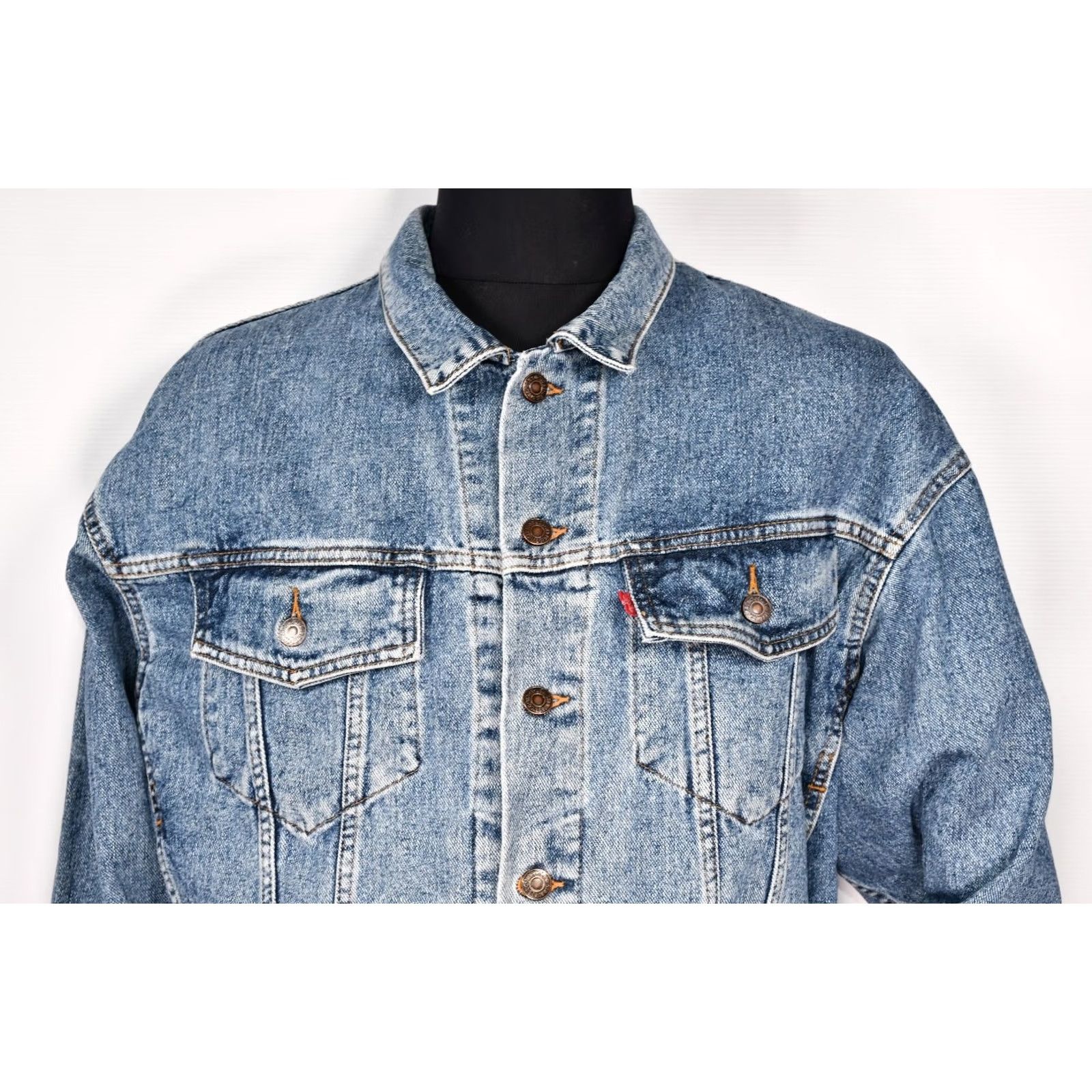 Levi's VINTAGE Levi's Trucker Jacket Denim Button Men's M 70598 4891 Blue Cotton Classic 100% Denim Jeans Coat Size US M / EU 48-50 / 2 - 2 Thumbnail