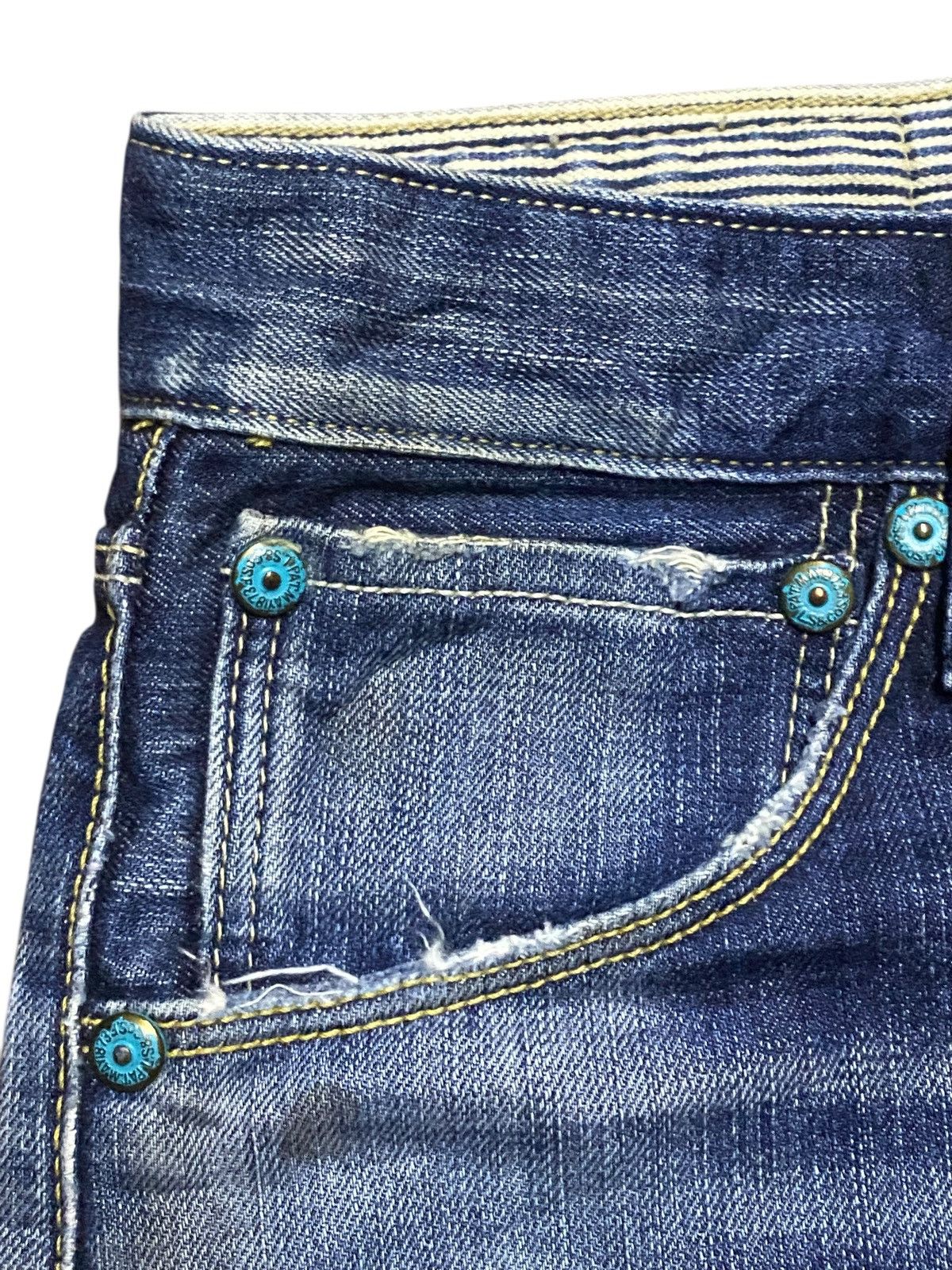 Levi's Vintage Levis 503 Faded Wash Distressed Baggy Jeans Size US 32 / EU 48 - 9 Thumbnail