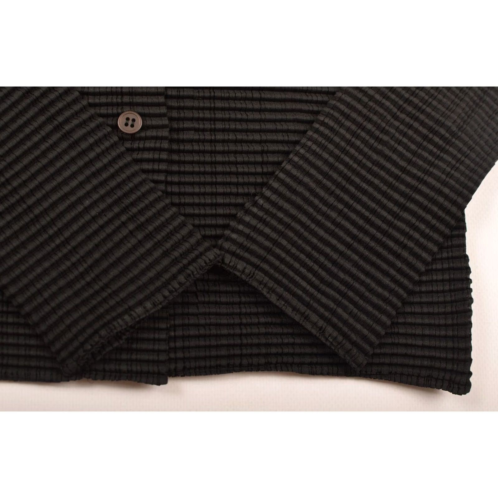 Issey Miyake Issey Miyake Wooly Pleats-38 Top Plisse Black Button Shirt IM38-FJ403 Japan Sz 2 Size XS / US 0-2 / IT 36-38 - 5 Thumbnail