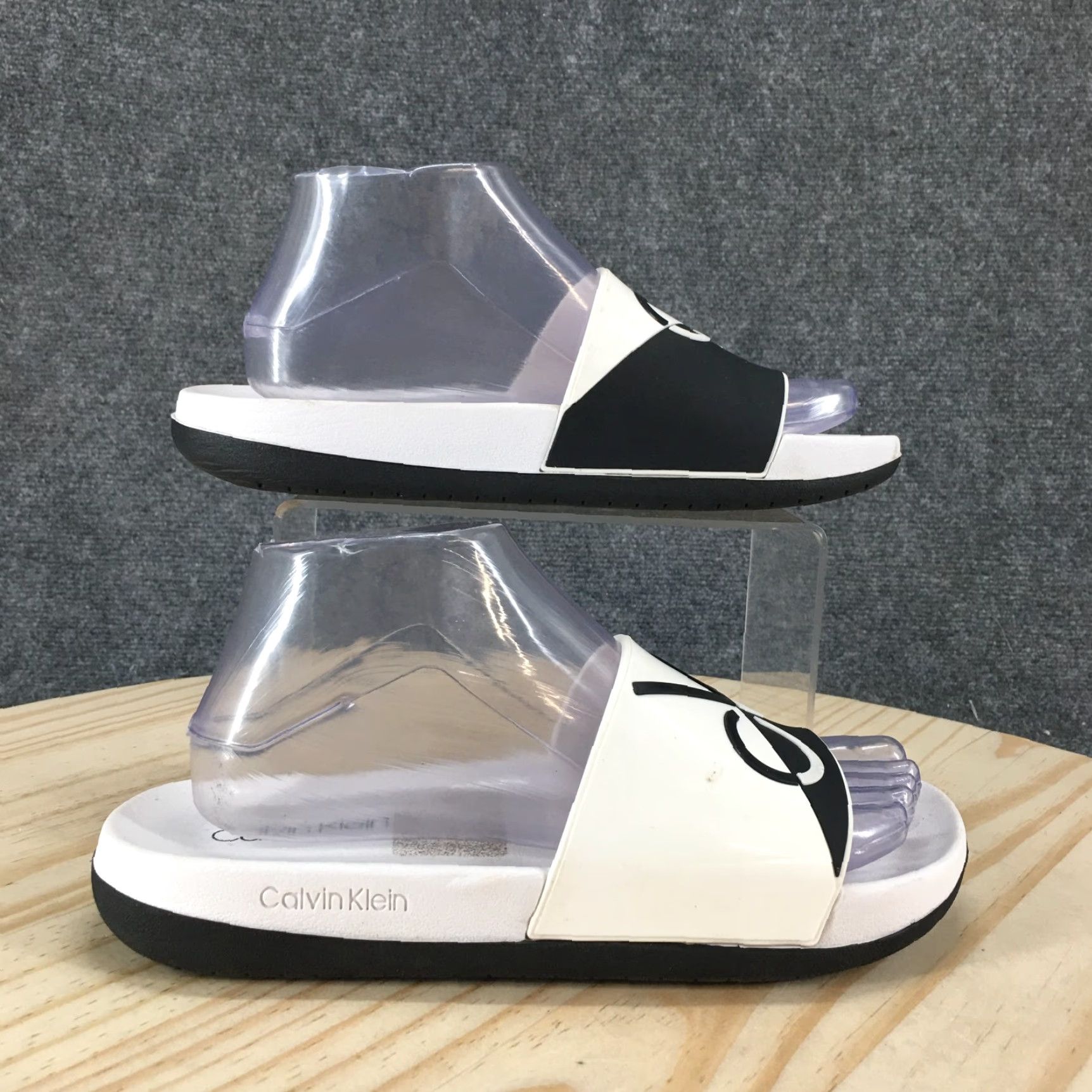 Calvin Klein Calvin Klein Sandals Womens 8 M Brecken Slide White Faux Leather Slip On Comfort Shoes Size US 8 / IT 38 - 2 Thumbnail
