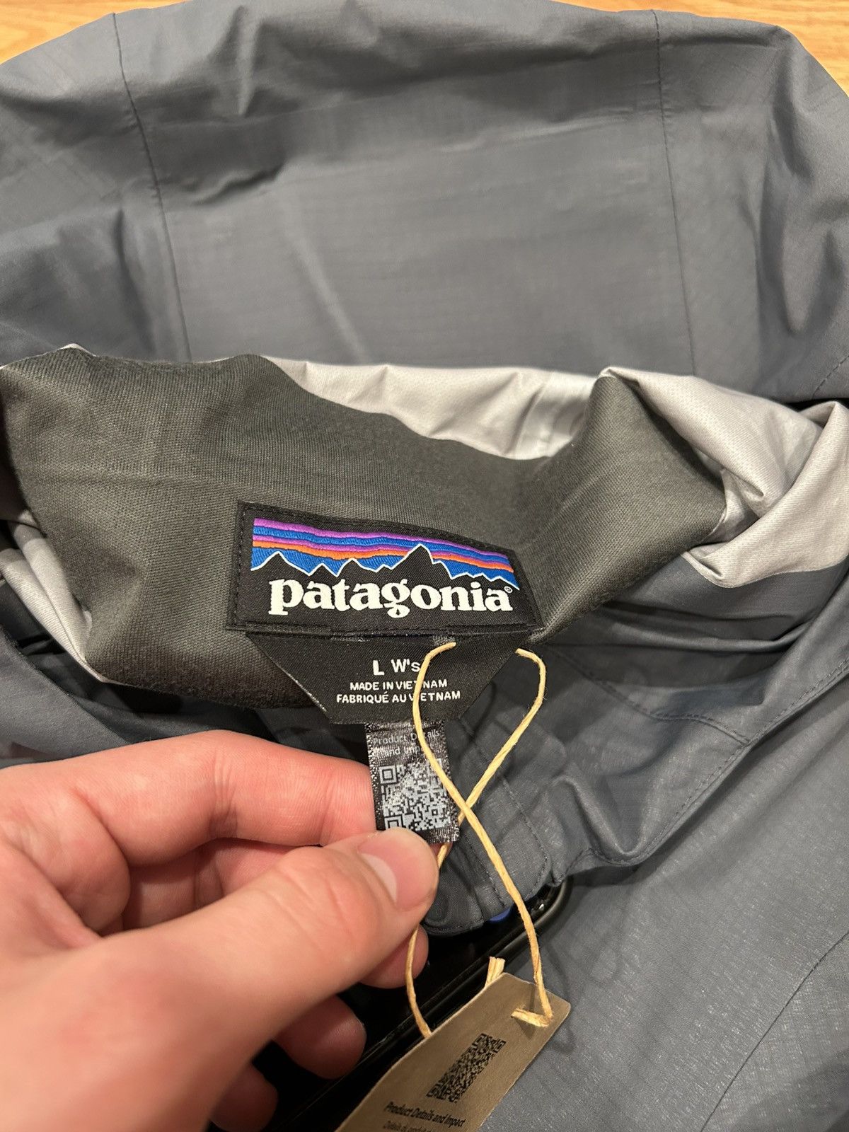 Patagonia New Women’s Patagonia grey Granite crest waterproof jacket Size L / US 10 / IT 46 - 2 Thumbnail