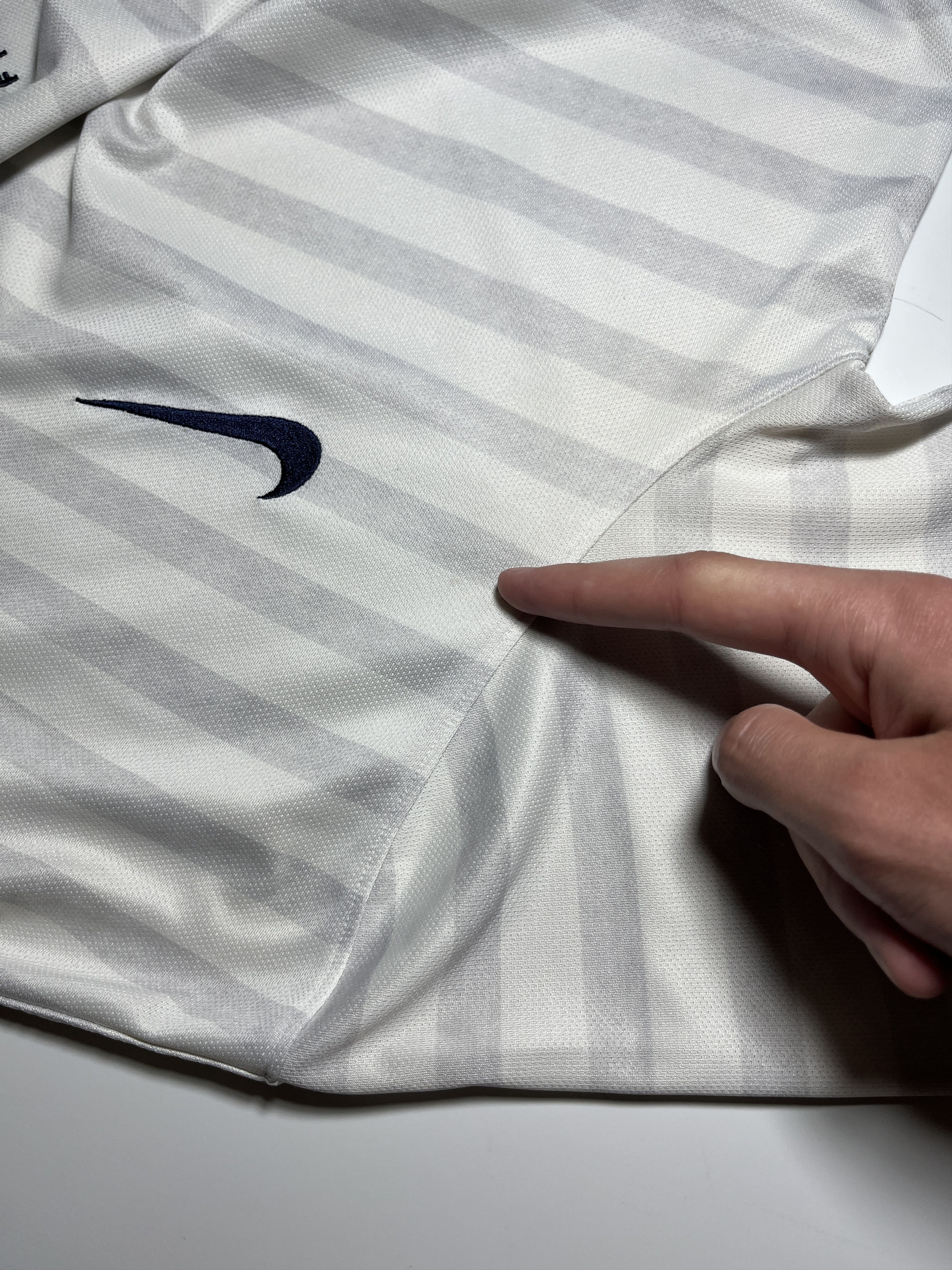 Nike Nike France National Team 2014-2015 Away Football Jersey Size US M / EU 48-50 / 2 - 14 Thumbnail