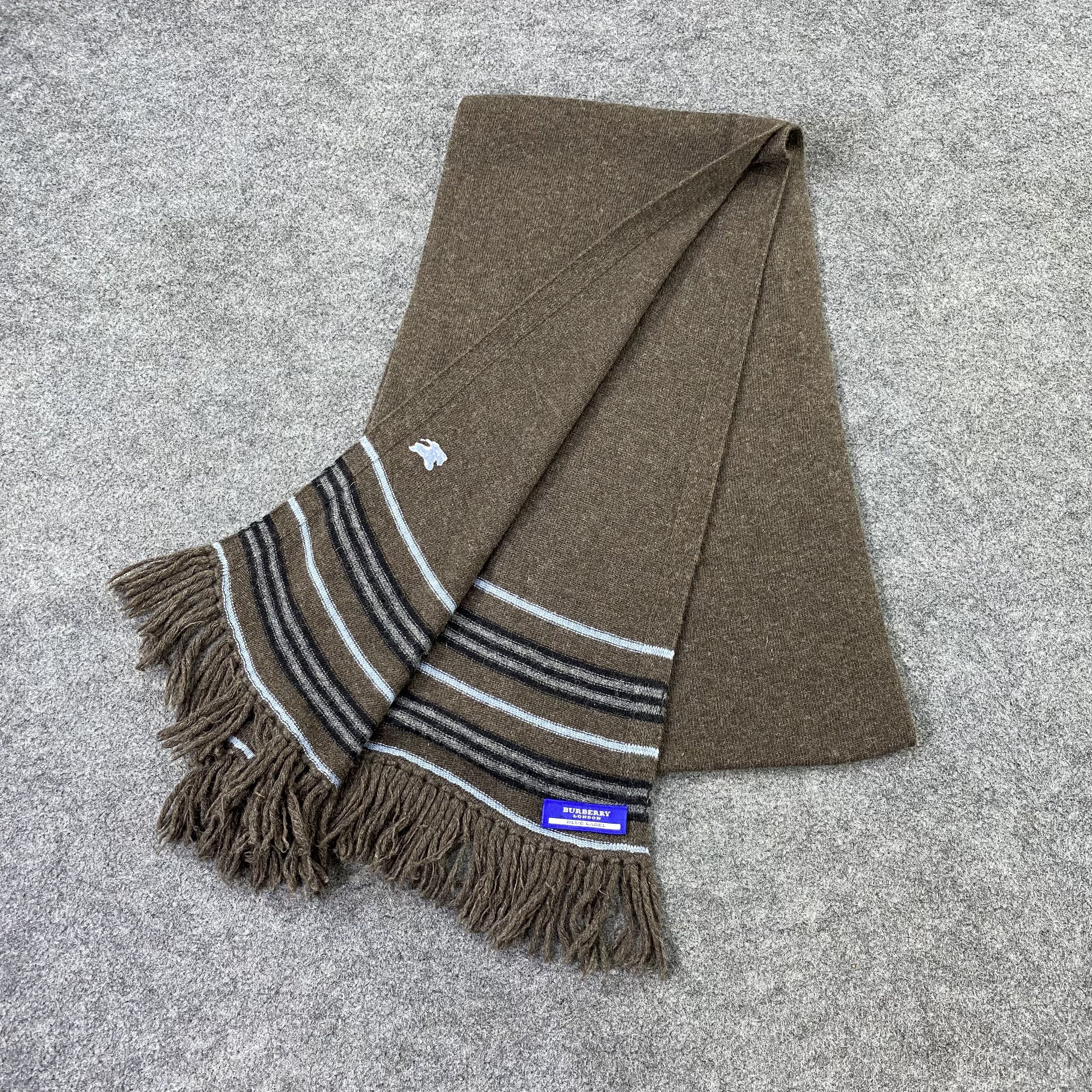 Burberry Burberry Blue Label Muffler Scarf / Neckwear-T1552 Size ONE SIZE - 3 Thumbnail