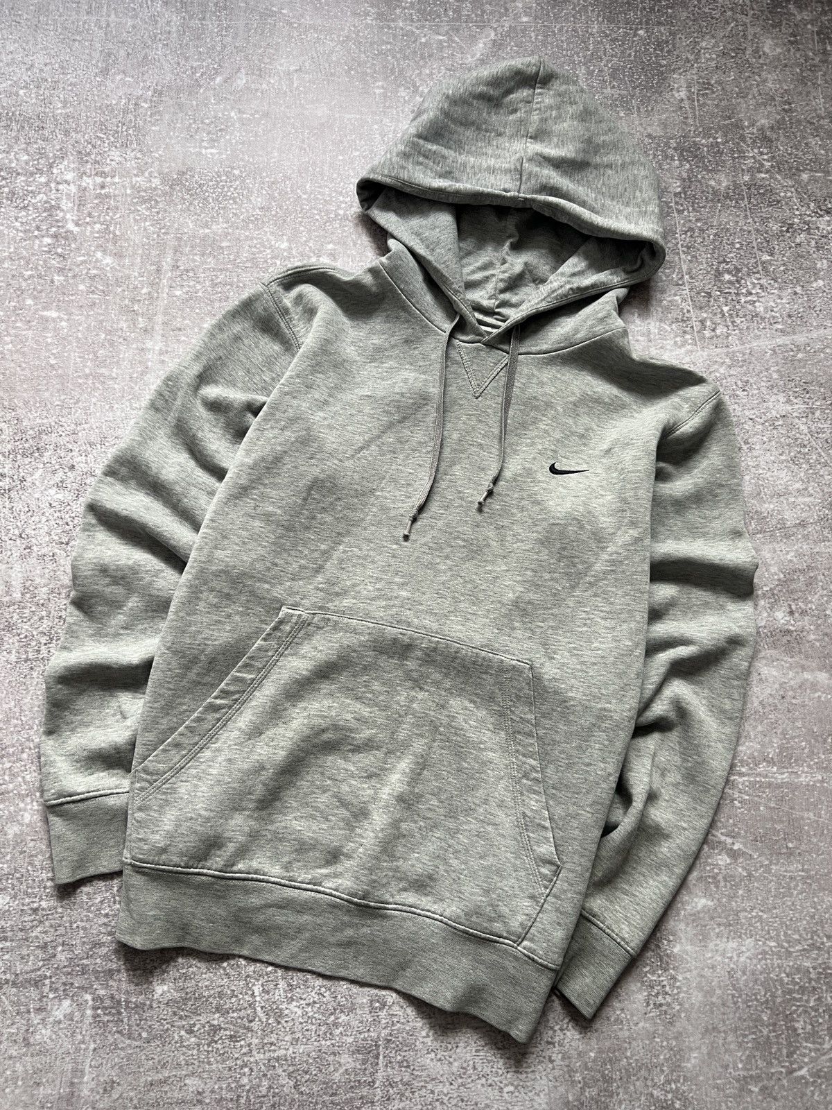 Nike Vintage Nike Hoodie Boxy Fit Mini Swoosh Y2K Rare Size US M / EU 48-50 / 2 - 1 Thumbnail