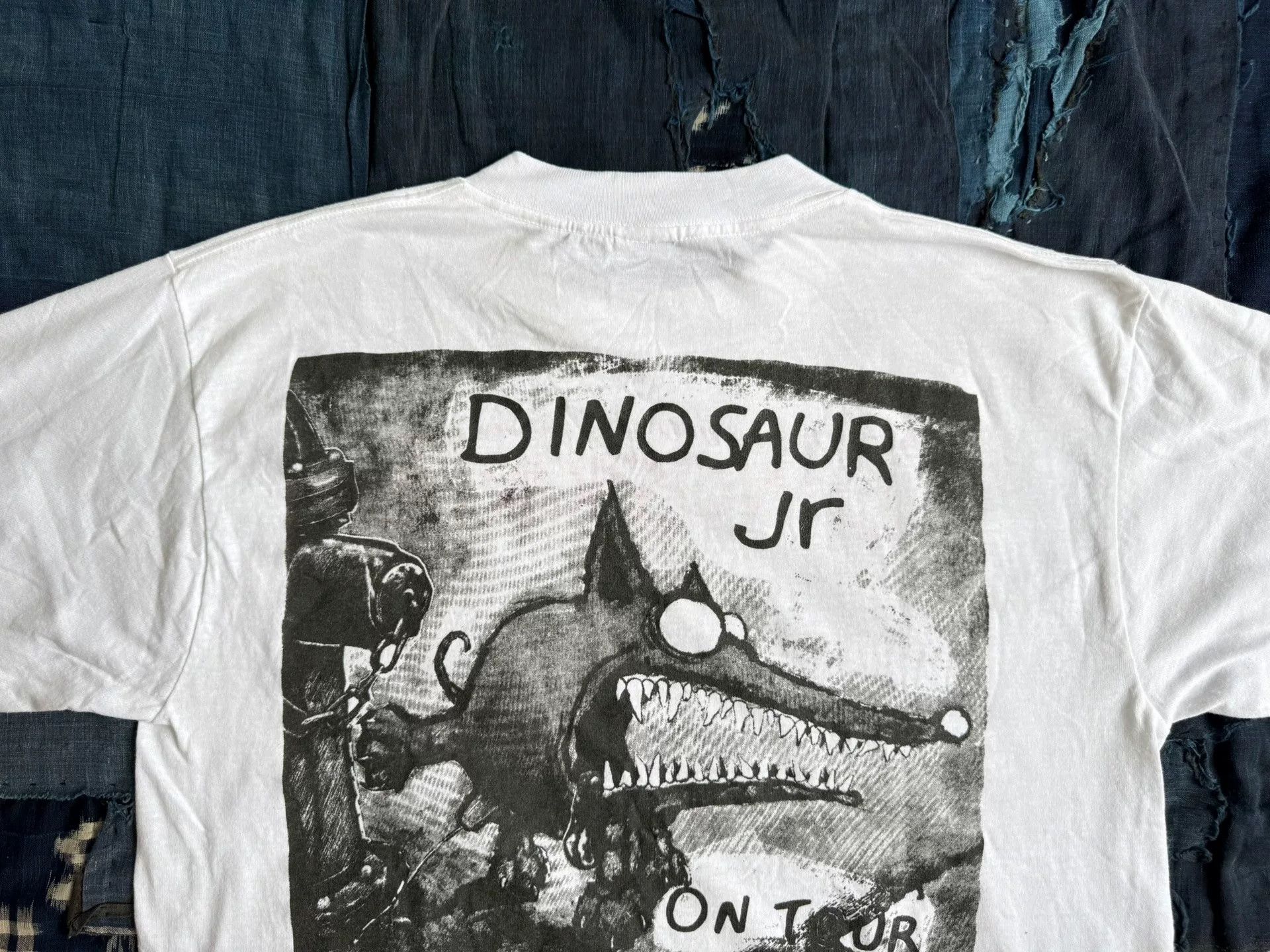Vintage Vintage Dinosaur Jr Live Tour Tee Size US XXS / EU 40 - 4 Thumbnail