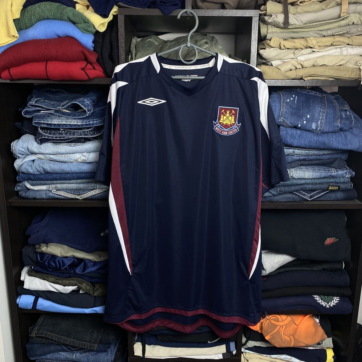 Umbro Vintage Umbro Westham United 2000’s training soccer jersey Size US XL / EU 56 / 4 - 1 Thumbnail