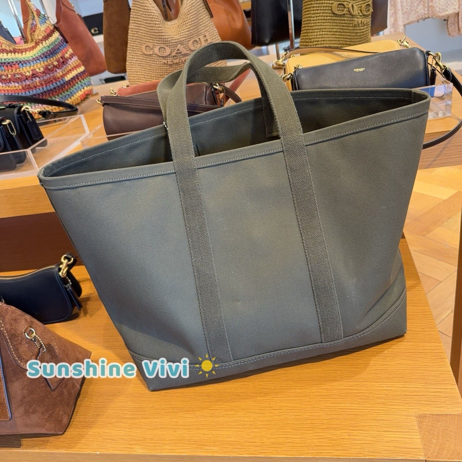 Coach NWT COACH Utility Tote Large Shoulder Bag Olive CCW72 Size ONE SIZE - 6 Thumbnail