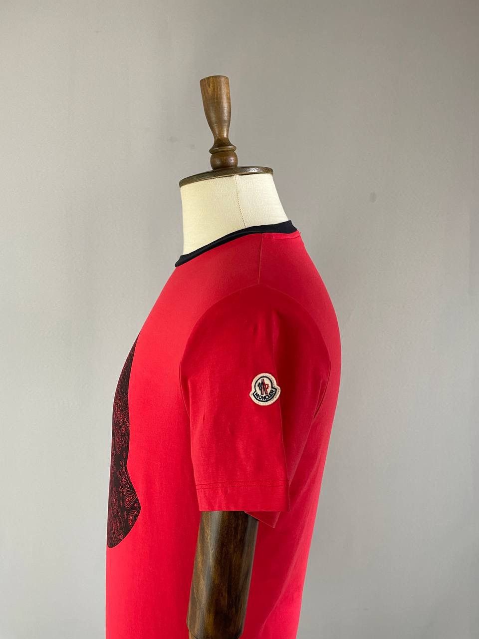 Moncler Moncler Tee T Shirt Red Big Logo Size US L / EU 52-54 / 3 - 7 Thumbnail