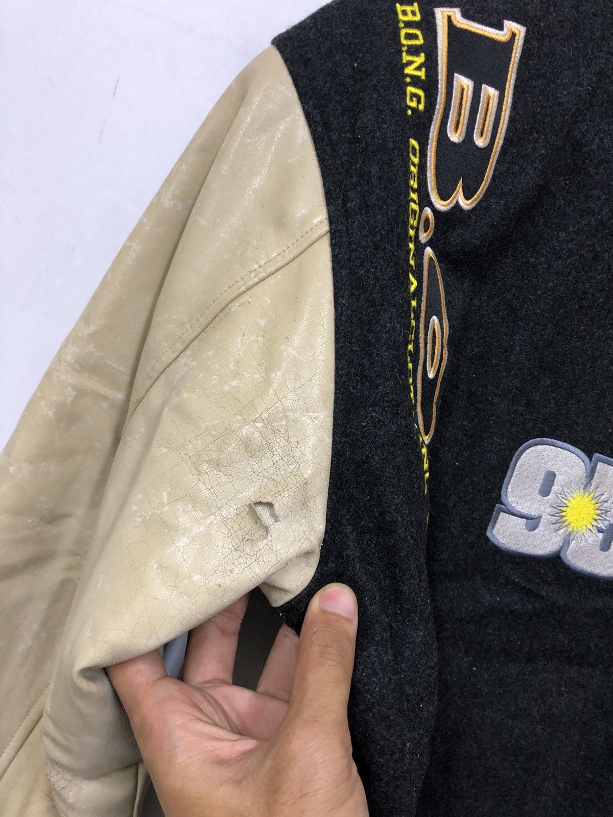 Japanese Brand × Vintage VARSITY JACKT B. O. N. G. 1995 Size US M / EU 48-50 / 2 - 11 Thumbnail