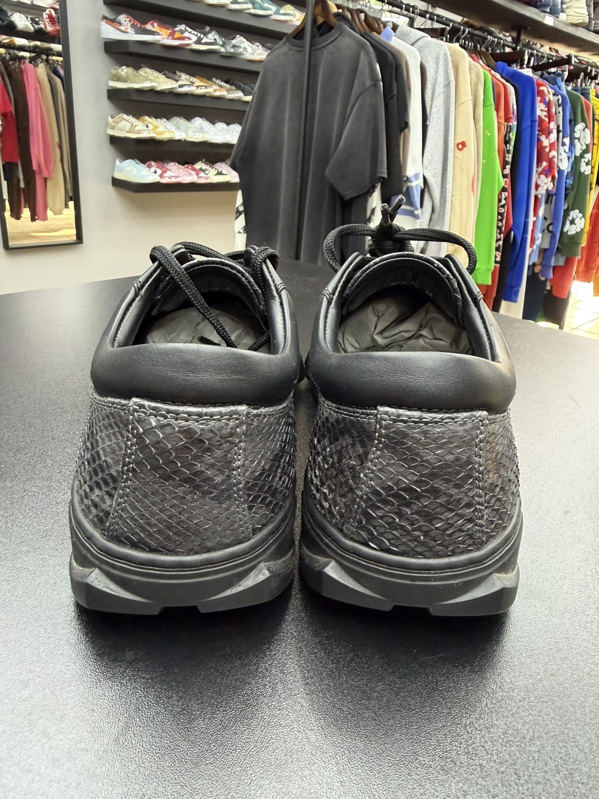 Salvatore Ferragamo Size 8.5 - Salvatore Ferragamo Black Animal Print Size US 8.5 / EU 41-42 - 4 Thumbnail