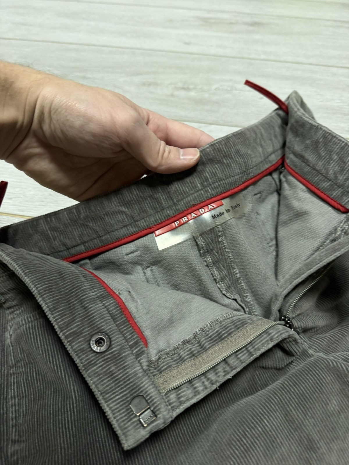 Prada Prada red tab corduroy velvet pants vintage zip Size 27" / US 4 / IT 40 - 6 Thumbnail