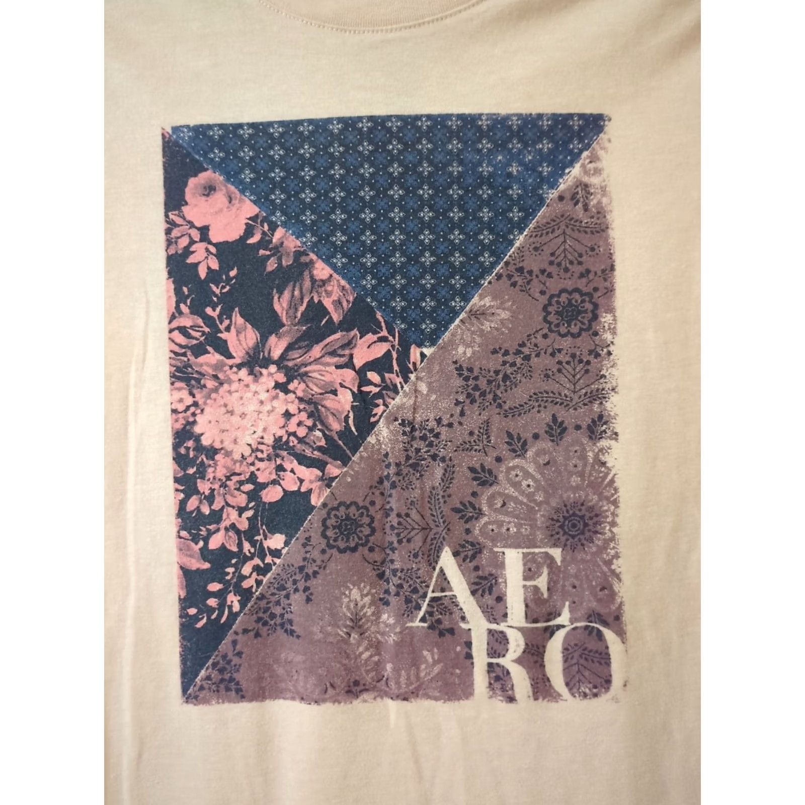 Vintage Aero T-Shirt Womens XS Slim Short Sleeve Pink Pastel Flowers Graphic Print Bohemian Mandala Artsy Festival 2017 NWT Size XS / US 0-2 / IT 36-38 - 3 Thumbnail