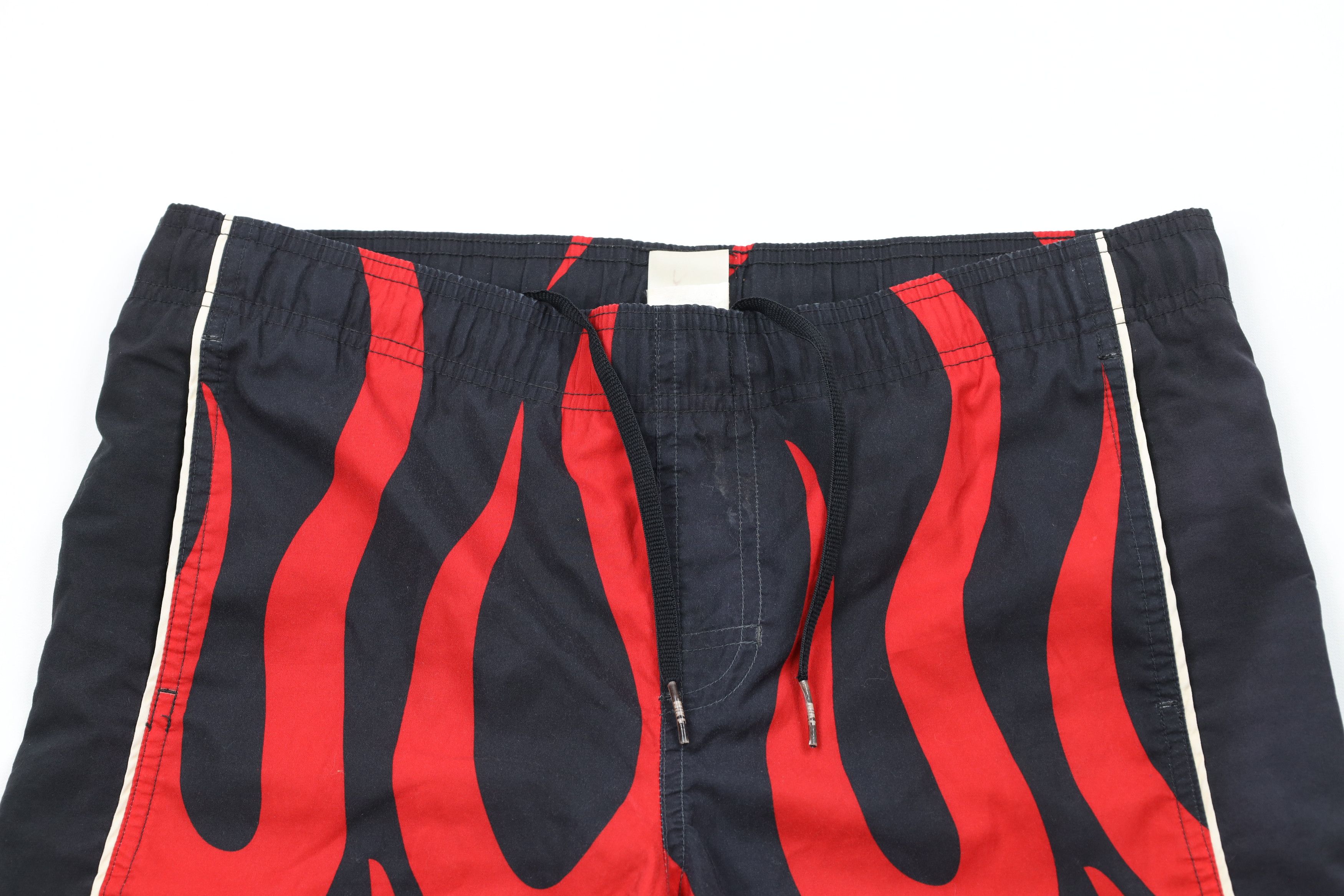 Vintage Vintage Nike Scott Mini Swoosh Fire Flames Lined Shorts Size US 30 / EU 46 - 2 Thumbnail