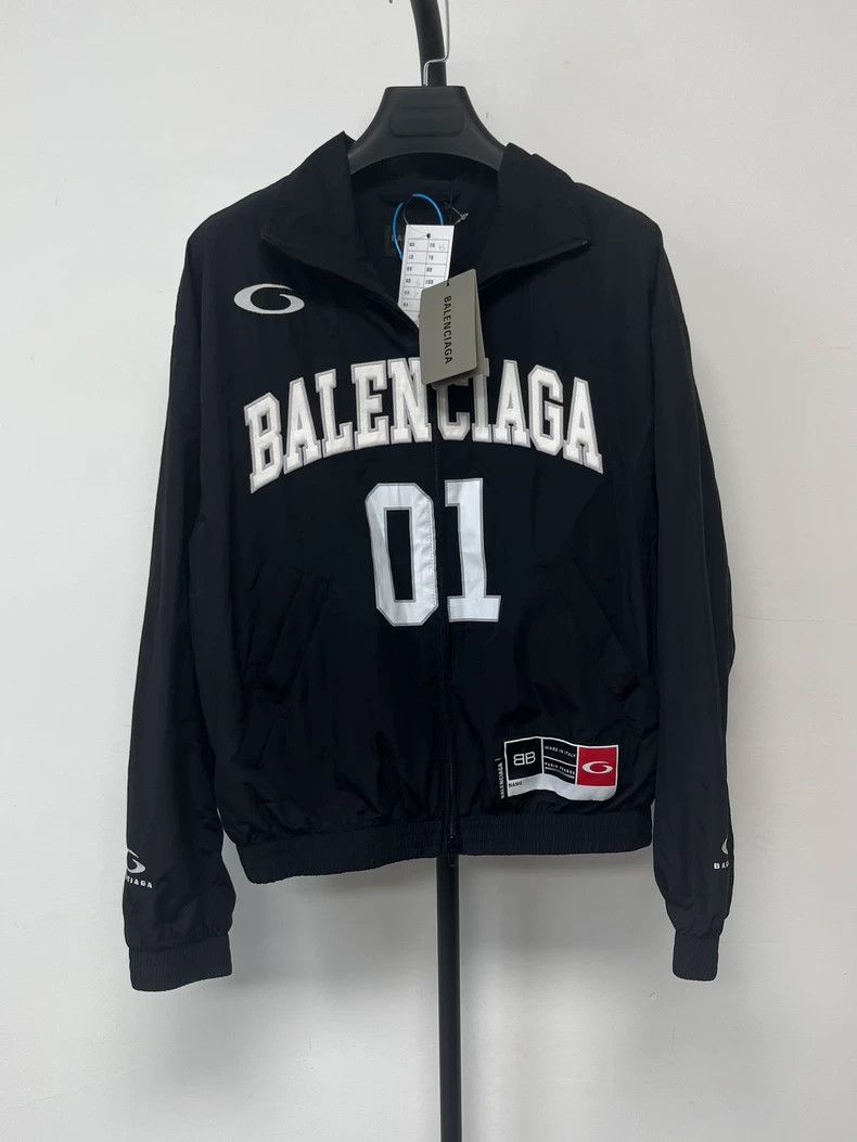Balenciaga Balenciaga Basketball Series Printed Zip Long Sleeve Jacke Size US XS / EU 42 / 0 - 1 Thumbnail