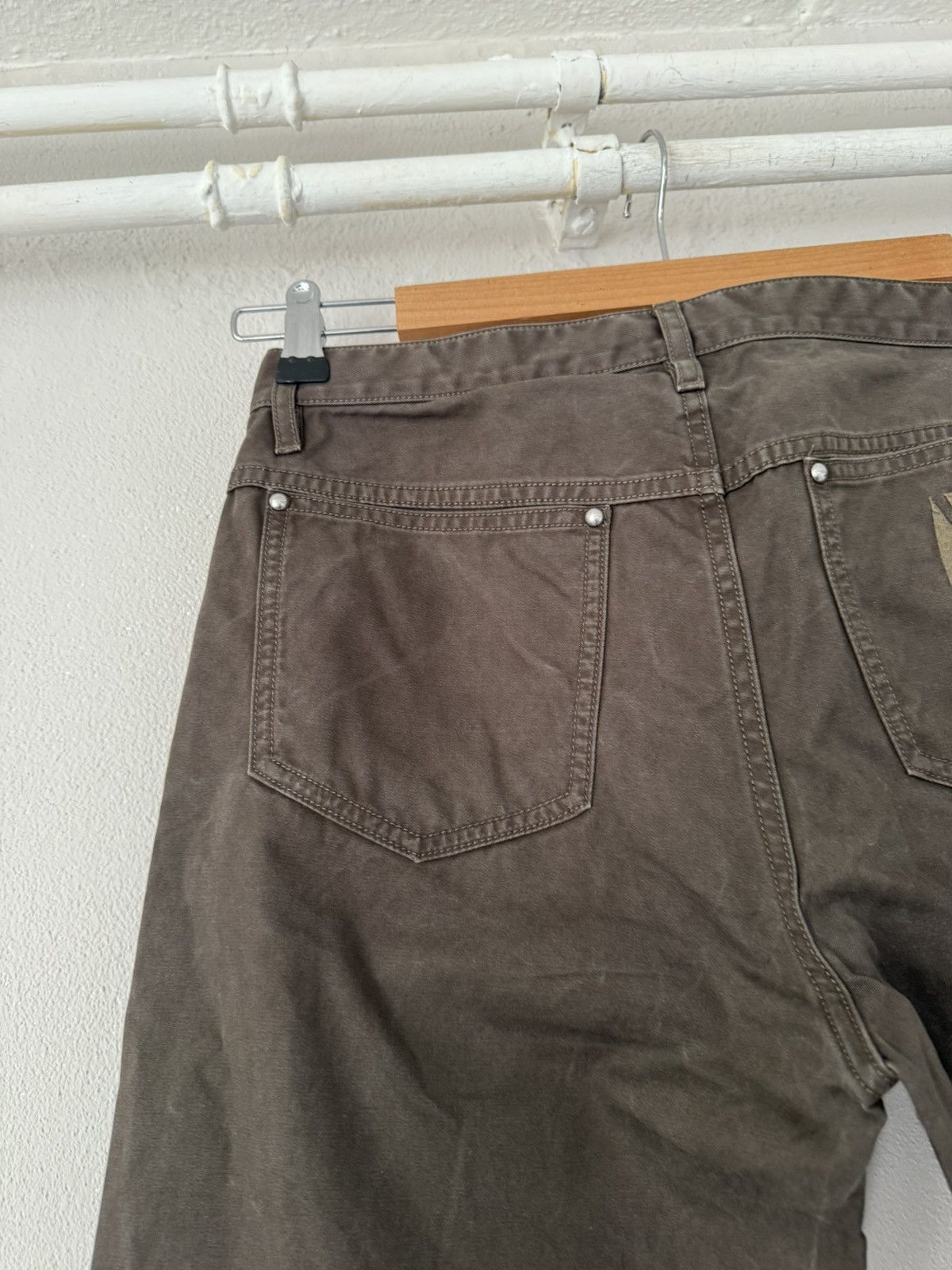 Louis Vuitton Washed Olive Jeans Size US 29 - 9 Thumbnail