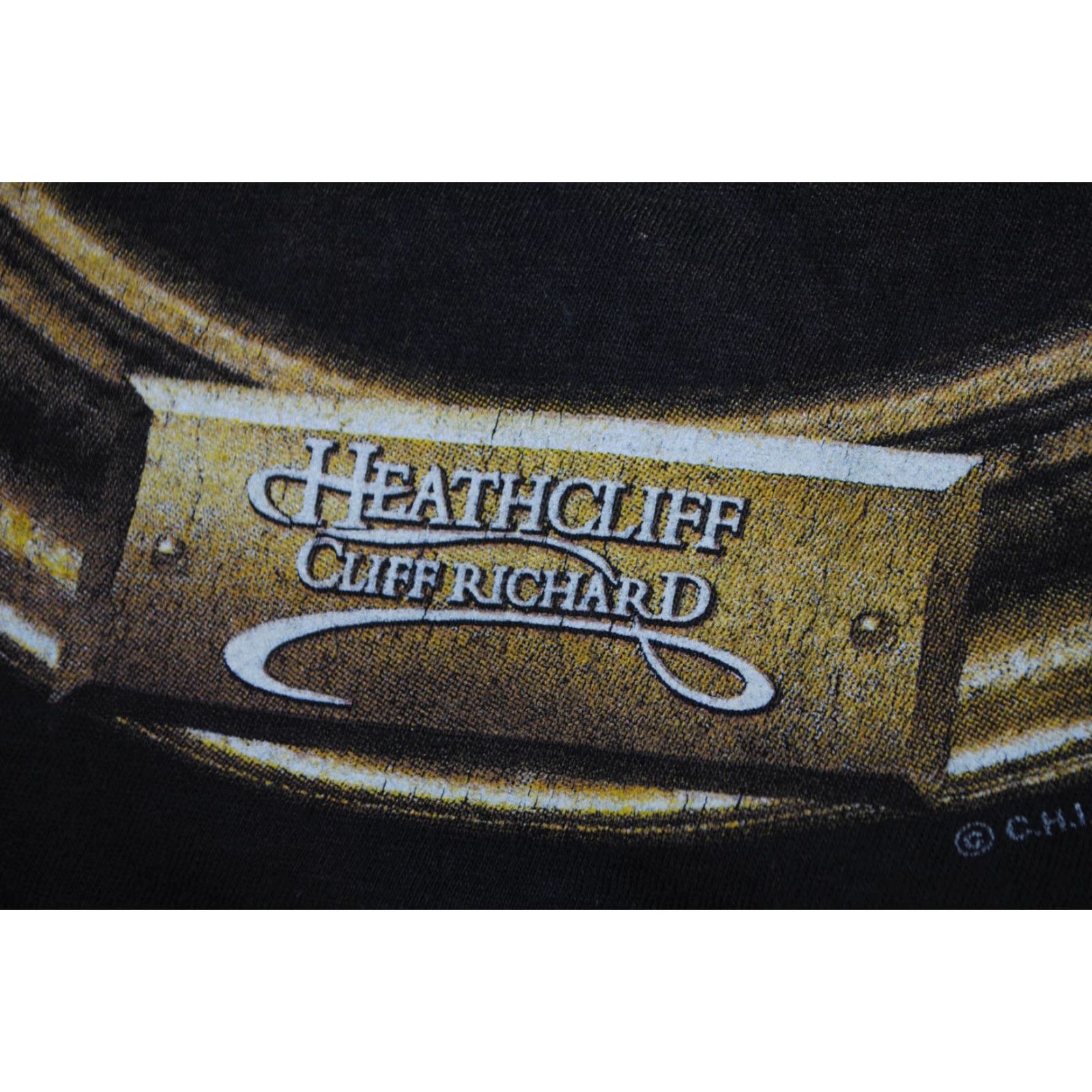 Vintage VINTAGE CLIFF RICHARD ENGLAND TOUR 1996 T SHIRT HEATHCLIFF SIZE L Mens 90s Black Shirt Size US L / EU 52-54 / 3 - 4 Thumbnail