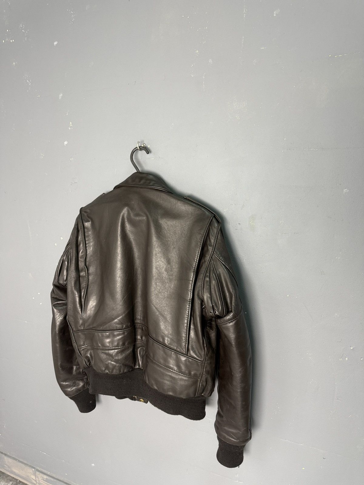 Schott 70-x Schott Distressed Leather Jacket Bomber Brown Aviator Size US M / EU 48-50 / 2 - 16 Thumbnail