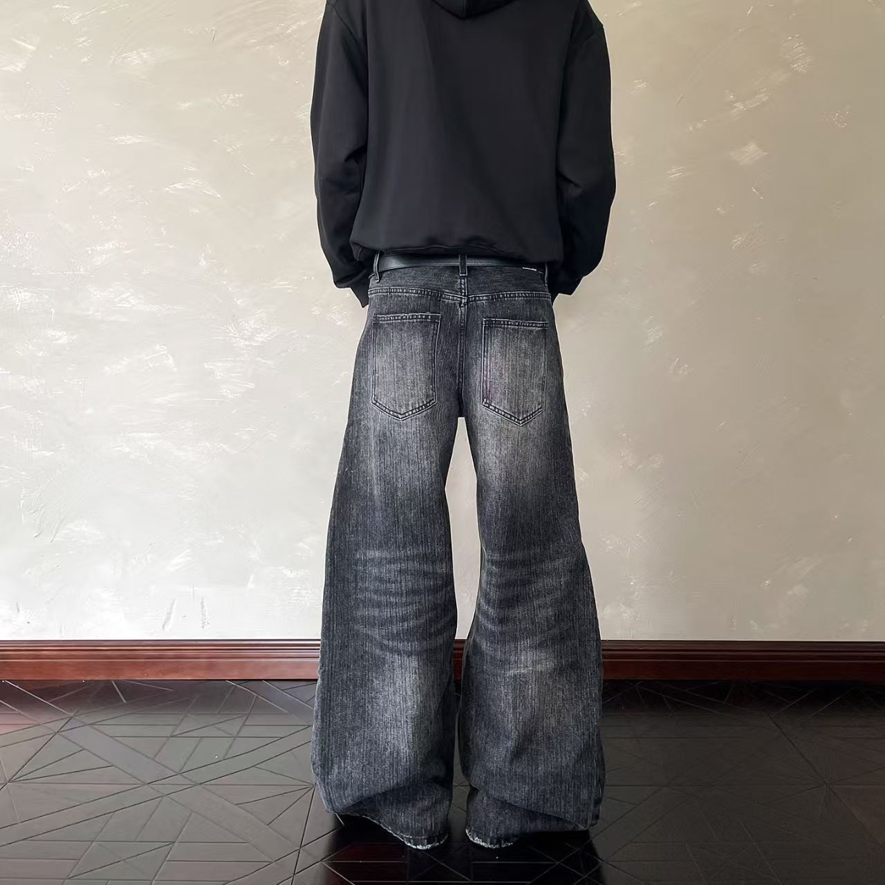 Vintage American Retro Washed & Distressed Curved-Leg Jeans Size US 32 / EU 48 - 3 Thumbnail