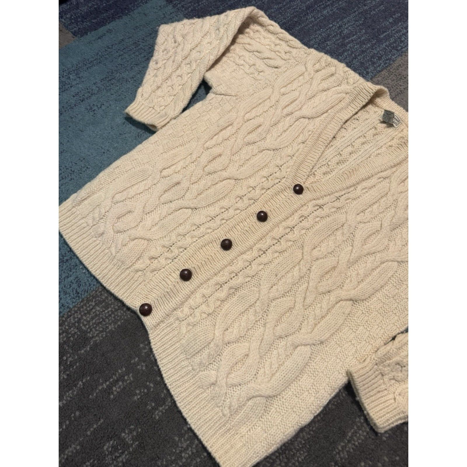 Vintage VINTAGE L.L. Bean Cardigan Wool Ivory Ireland Large L Fisherman Mens Sweater Chunky Knit Cable-V-Neck Size US L / EU 52-54 / 3 - 5 Thumbnail