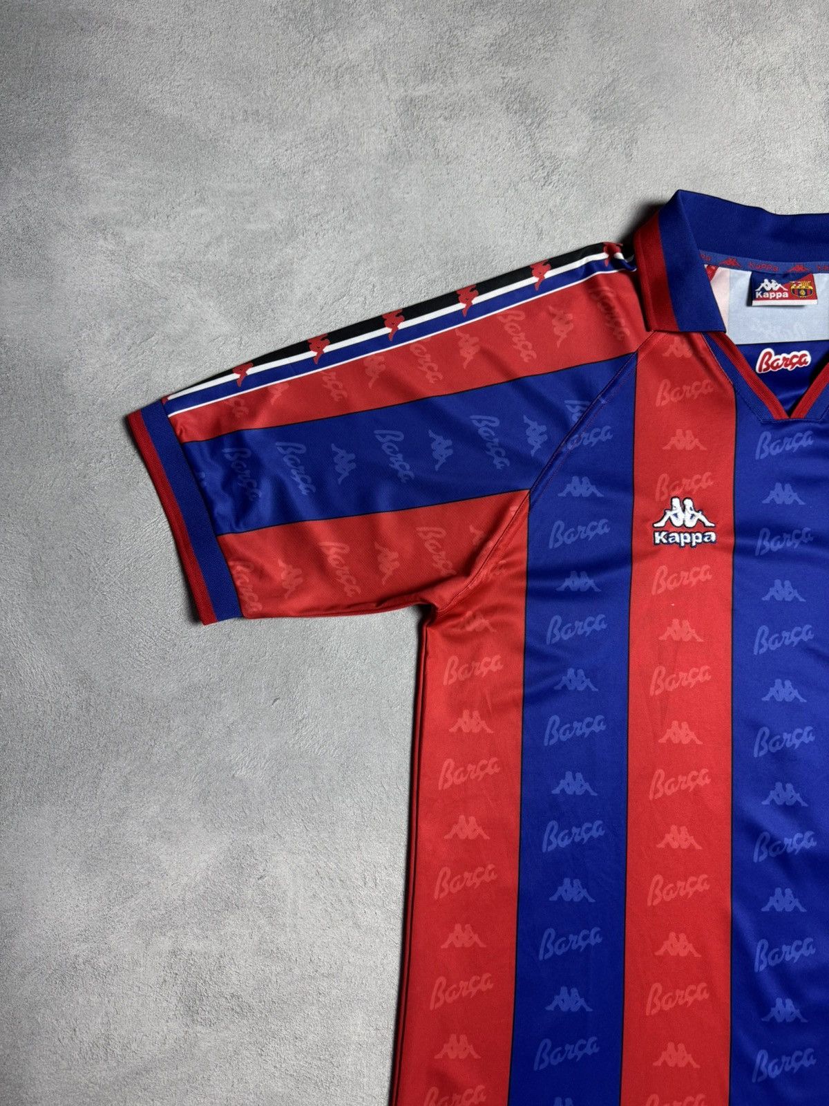Other Barcelona 1995 1997 Home Football Shirt Soccer Jersey Size US XL / EU 56 / 4 - 5 Thumbnail