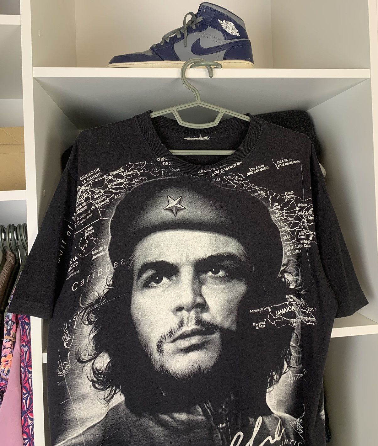 Vintage Vintage Che Guevara All Over Print Single Stitch T-shirt Size US L / EU 52-54 / 3 - 2 Thumbnail