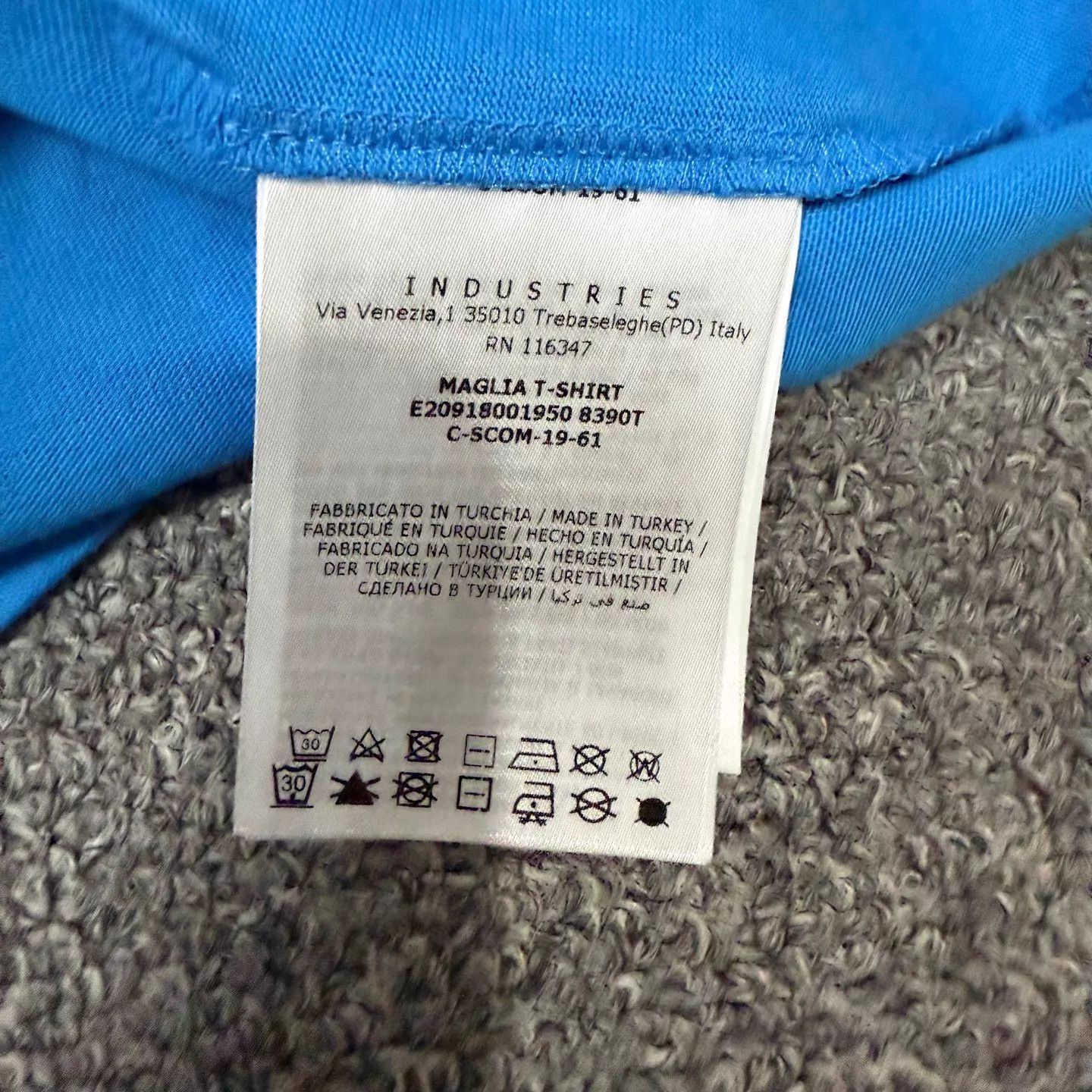 Moncler Moncler Blue Arm Logo Short Sleeve L New With Tags Size L / US 10 / IT 46 - 4 Thumbnail