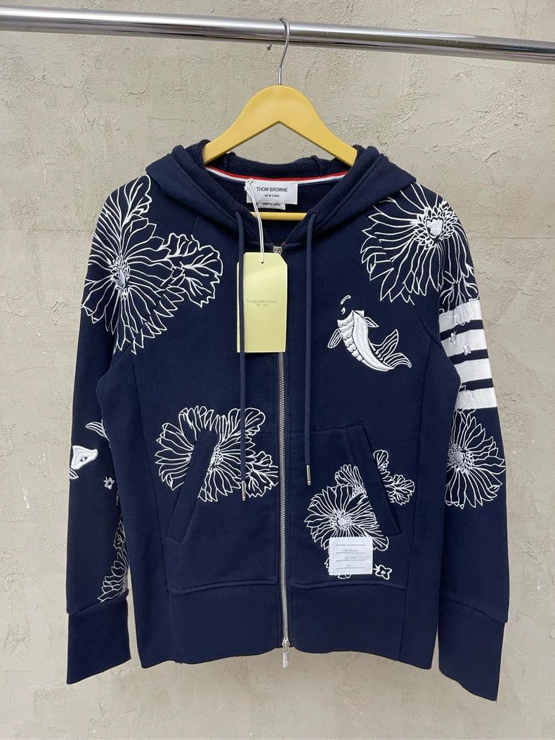 Thom Browne Thom browne Navy blue heavy industry embroidered floral car Size US S / EU 44-46 / 1 - 1 Thumbnail