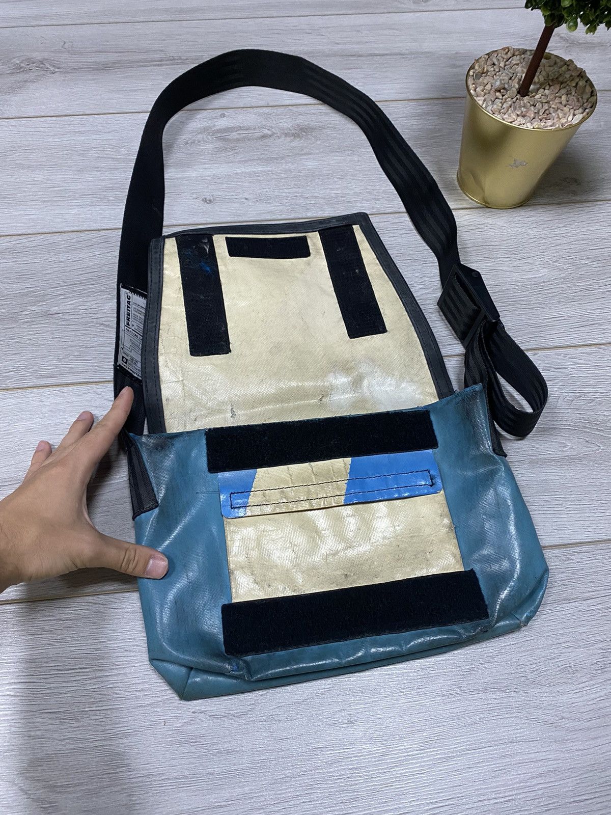Freitag Freitag🇨🇭X 3 in 1 recycle ♻️ waterproof vintage Zurich bag Size ONE SIZE - 6 Thumbnail