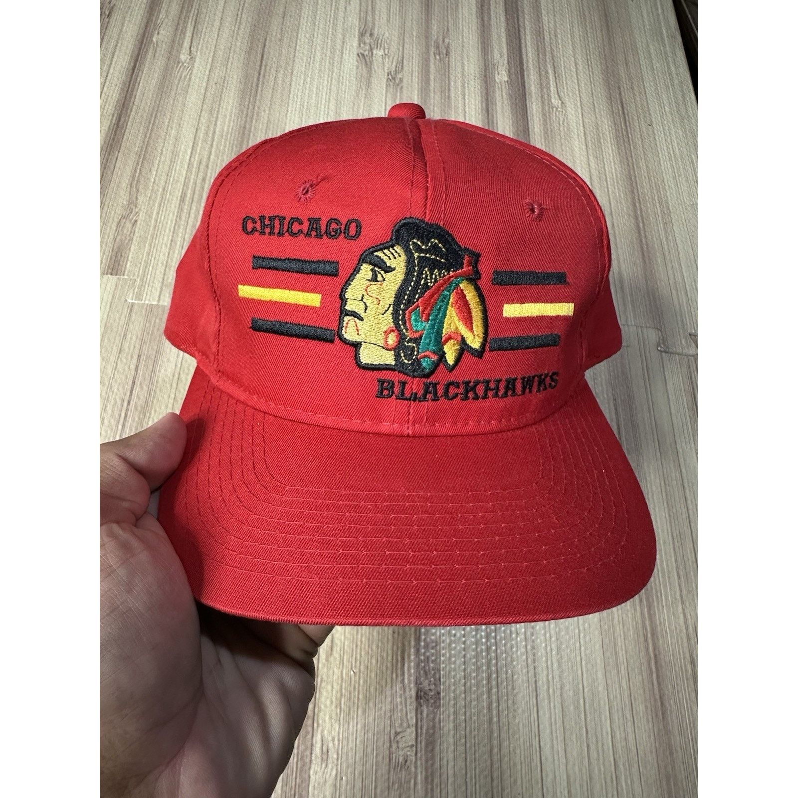 & Other Stories Vintage Chicago Blackhawks Red Snapback Hat Young An Size ONE SIZE - 1 Thumbnail