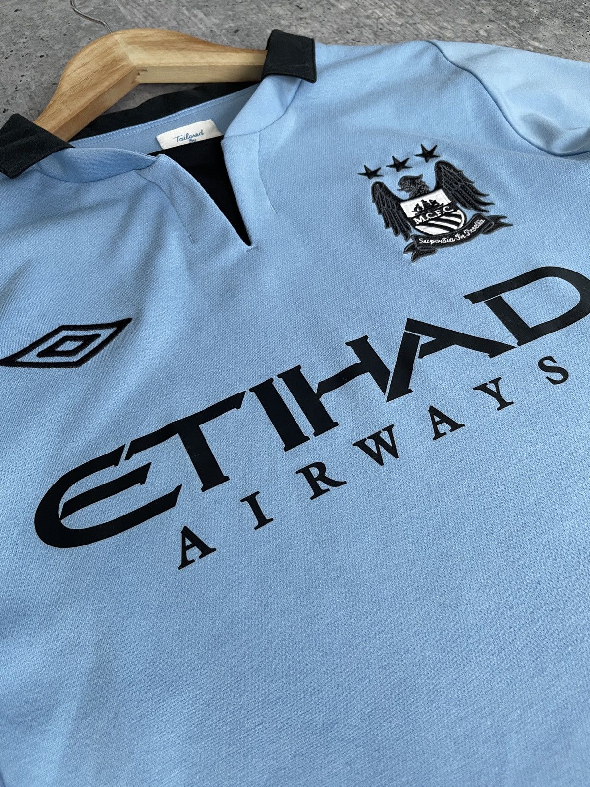 Umbro Umbro De Jong Manchester City 2012/2013 Authentic Jersey Size US M / EU 48-50 / 2 - 11 Thumbnail