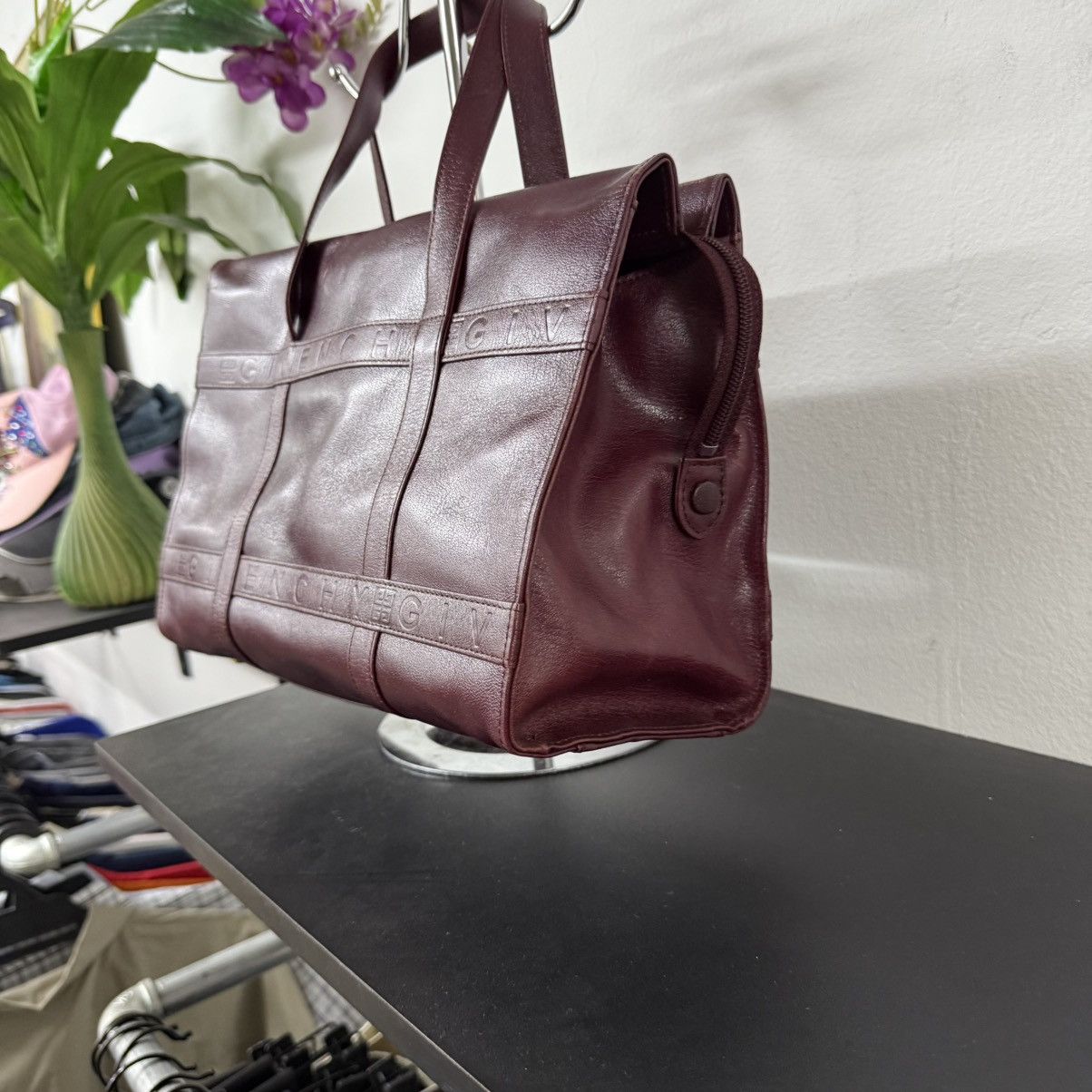 Givenchy Authentic Vintage Givenchy Leather Mahogany Red Handbag Size ONE SIZE - 4 Thumbnail