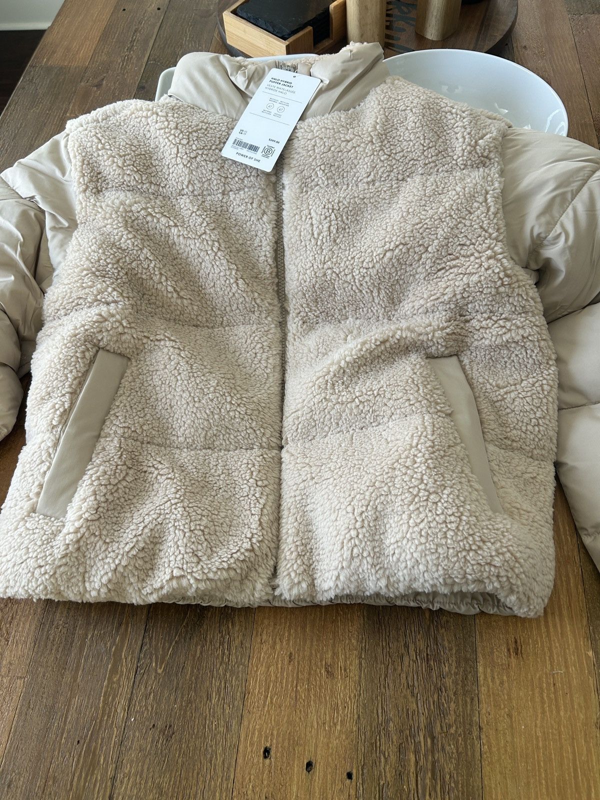 Athleta Athleta Small Halo Puffer Jacket Coat Tan NWT! Size XS / US 0-2 / IT 36-38 - 1 Thumbnail